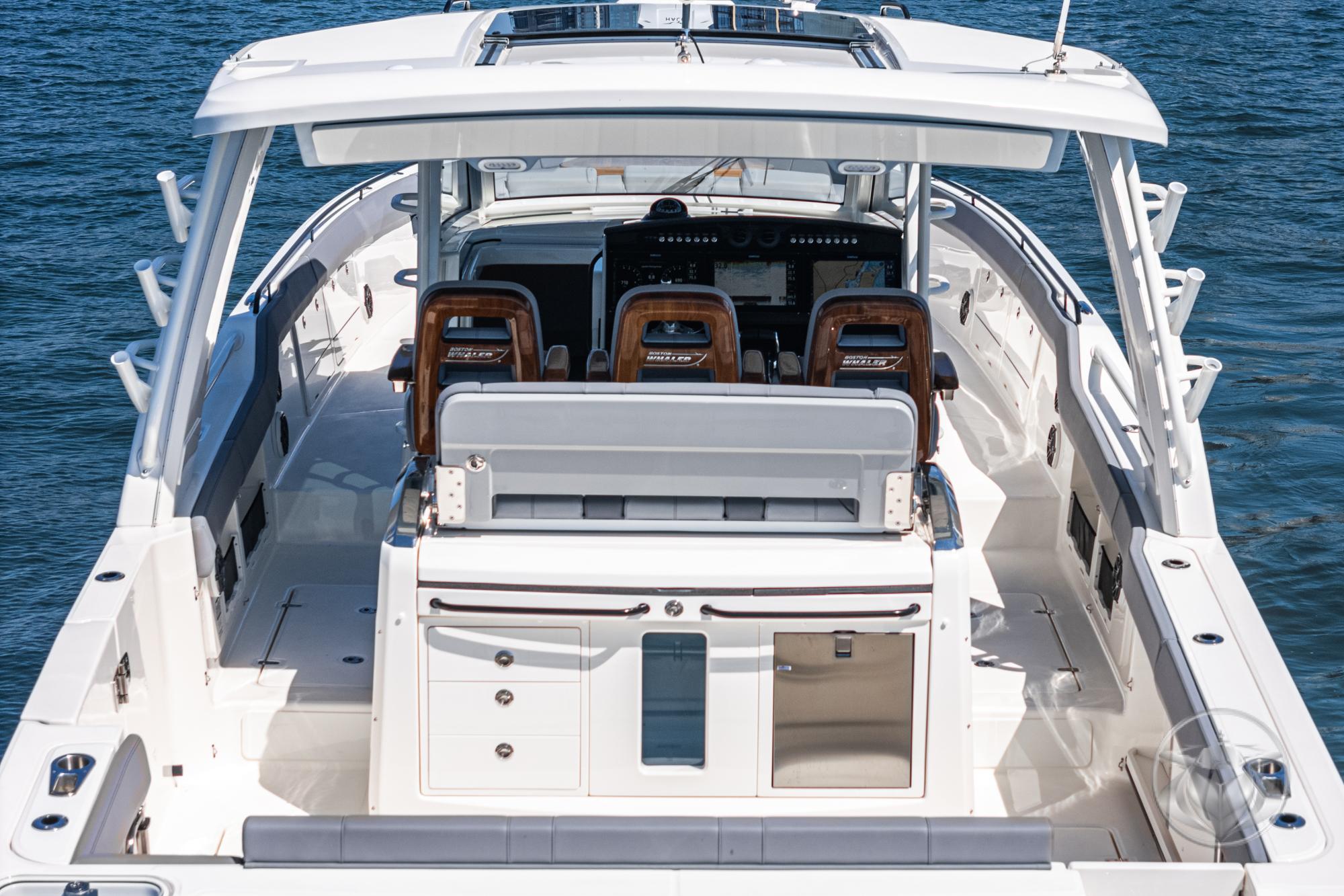 2024 Boston Whaler 420 Outrage #BW0245J inventory image at Sun Country Marine Group, Dana Point 2024 Boston Whaler 420 Outrage #BW0245J inventory image at Sun Country Marine Group, Dana Point
