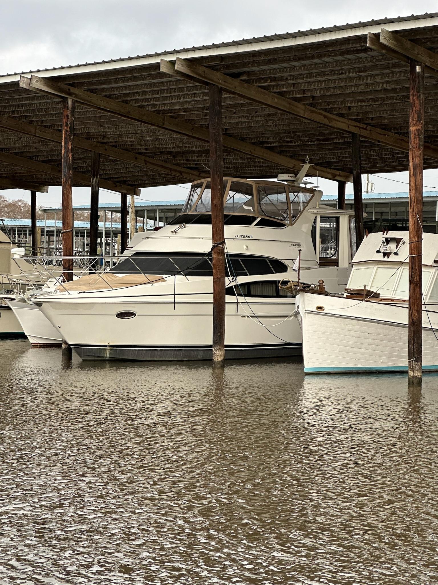 2004-carver-motor-yacht-power-9722265-975471552-0-200320250624-0