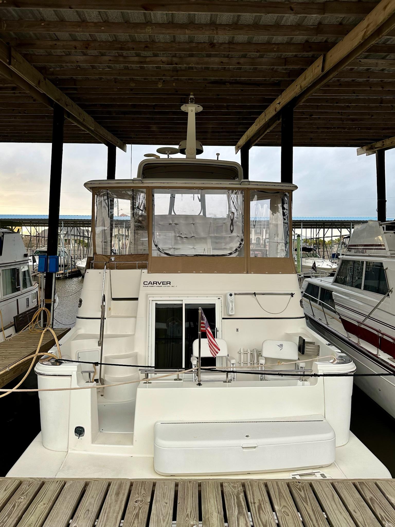2004-carver-motor-yacht-power-9722265-975471553-0-200320250624-1