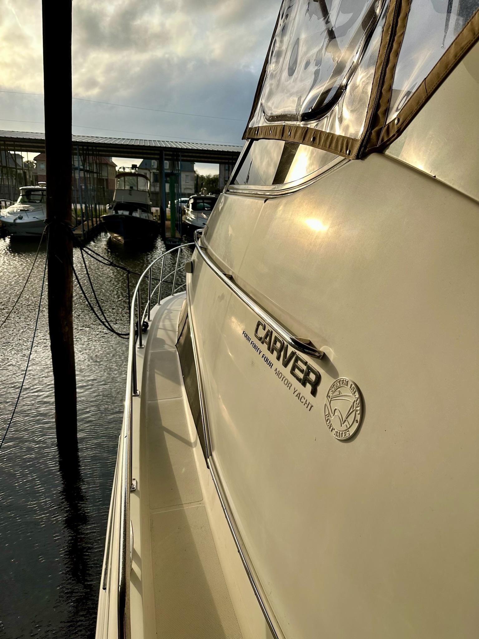 2004-carver-motor-yacht-power-9722265-975471559-0-200320250624-7