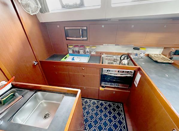 Yacht Photos Pics