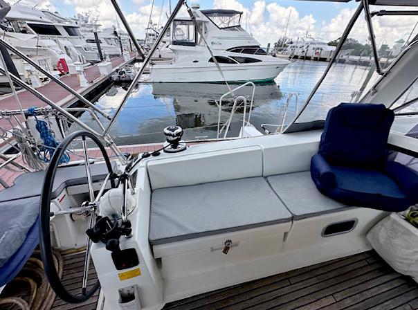 Yacht Photos Pics