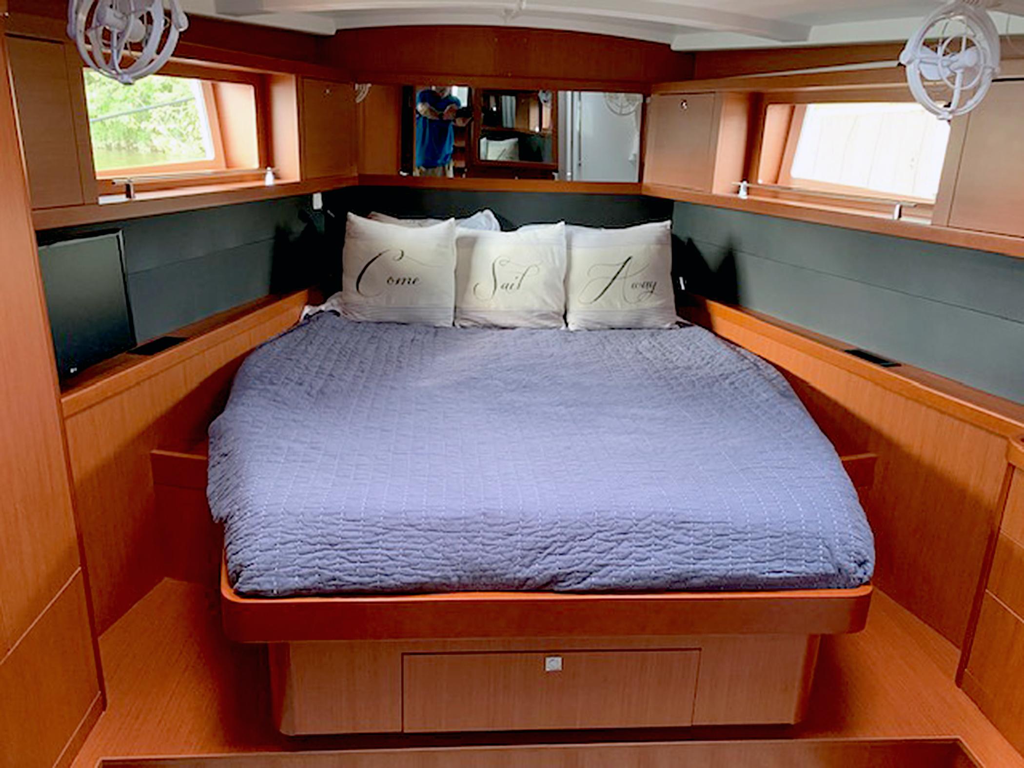 Yacht Photos Pics