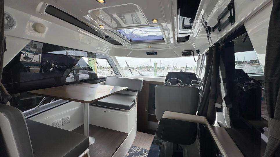Yacht Photos Pics