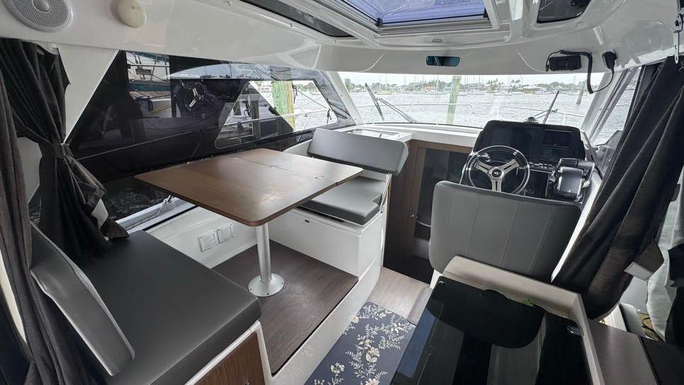 Yacht Photos Pics