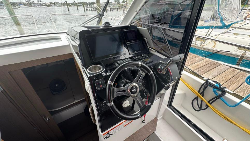 Yacht Photos Pics