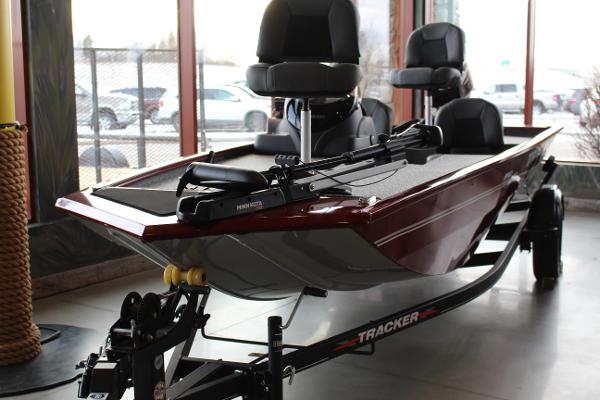 2022 Tracker Boats boat for sale, model of the boat is Pro 170 & Image # 2 of 46
