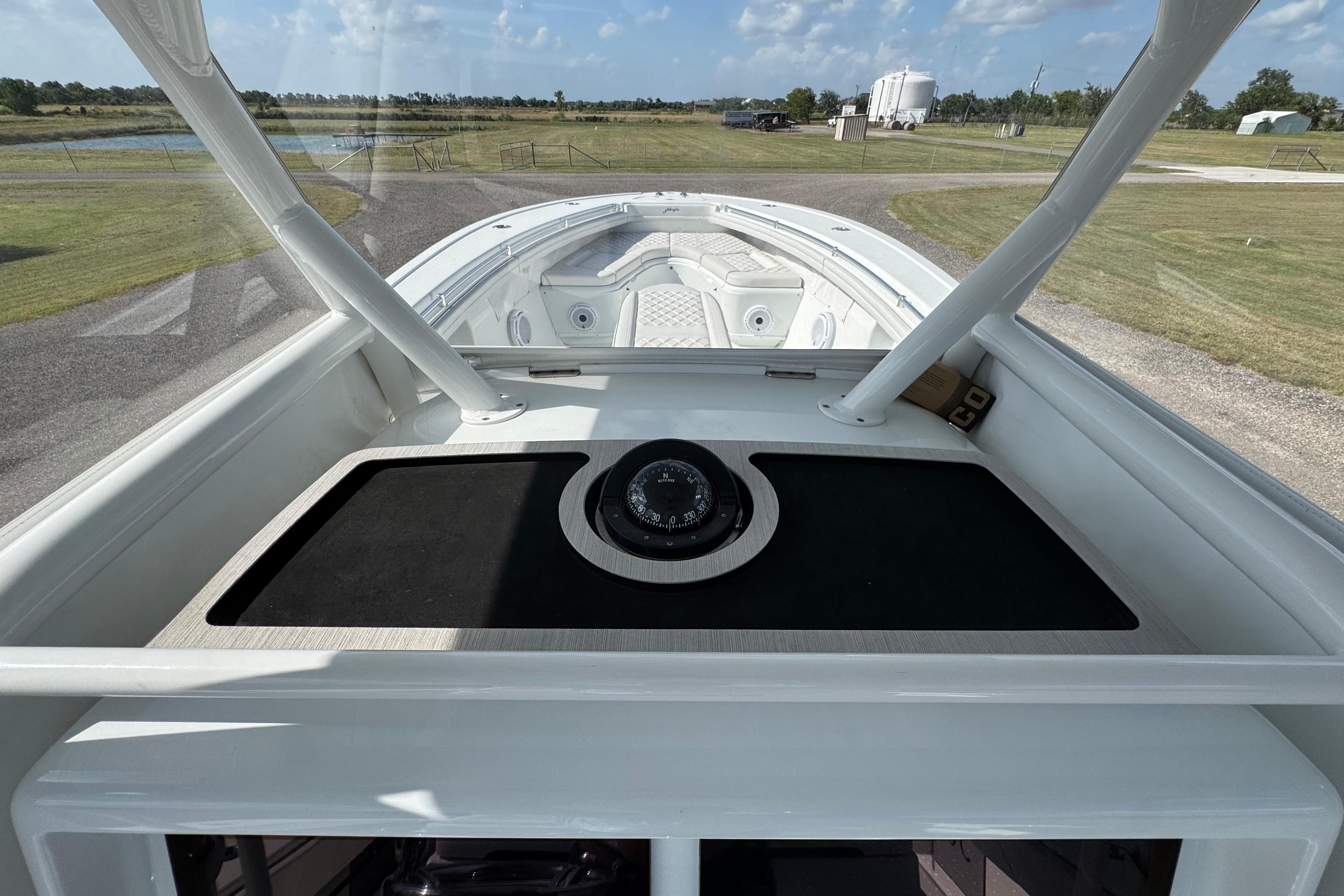 Boat image 17