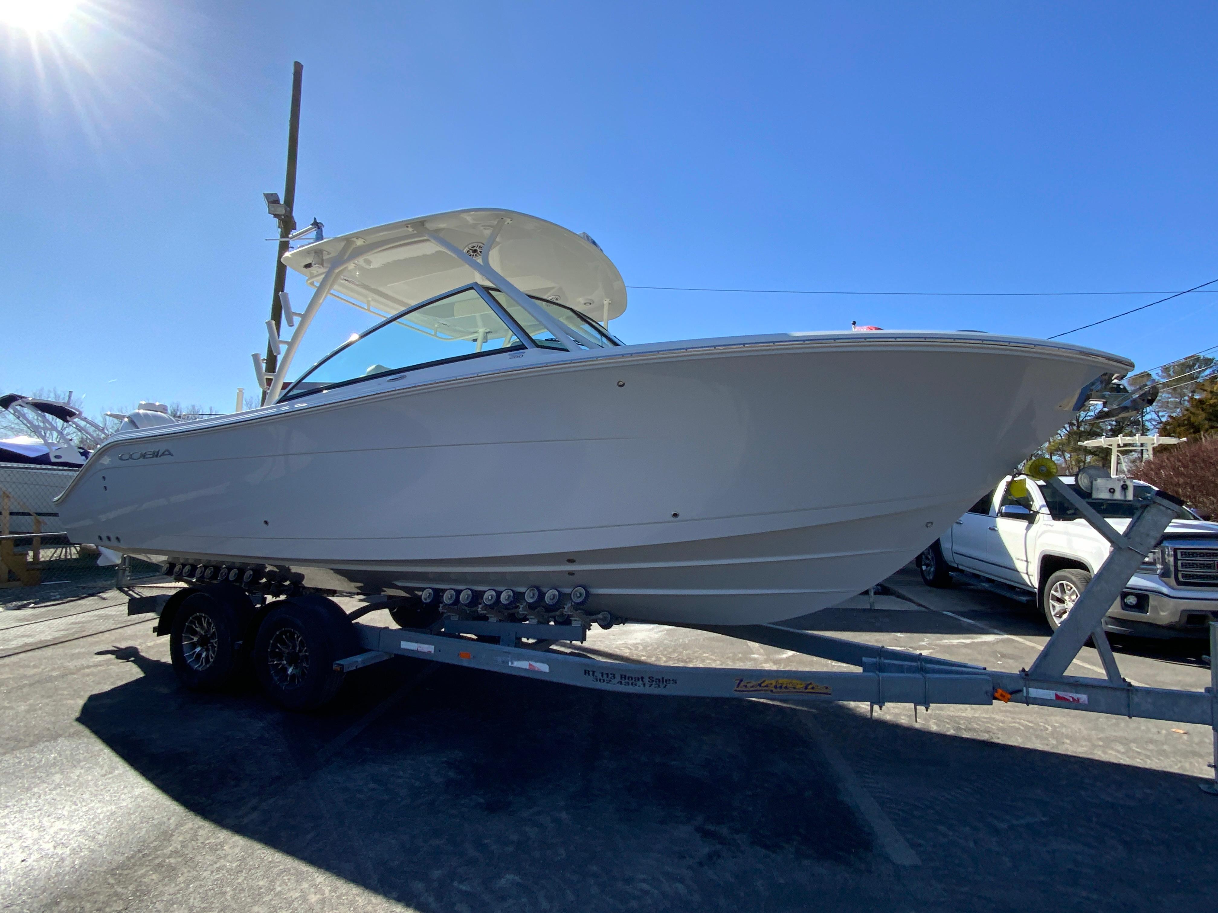 2025 Cobia 280 Dual Console-3