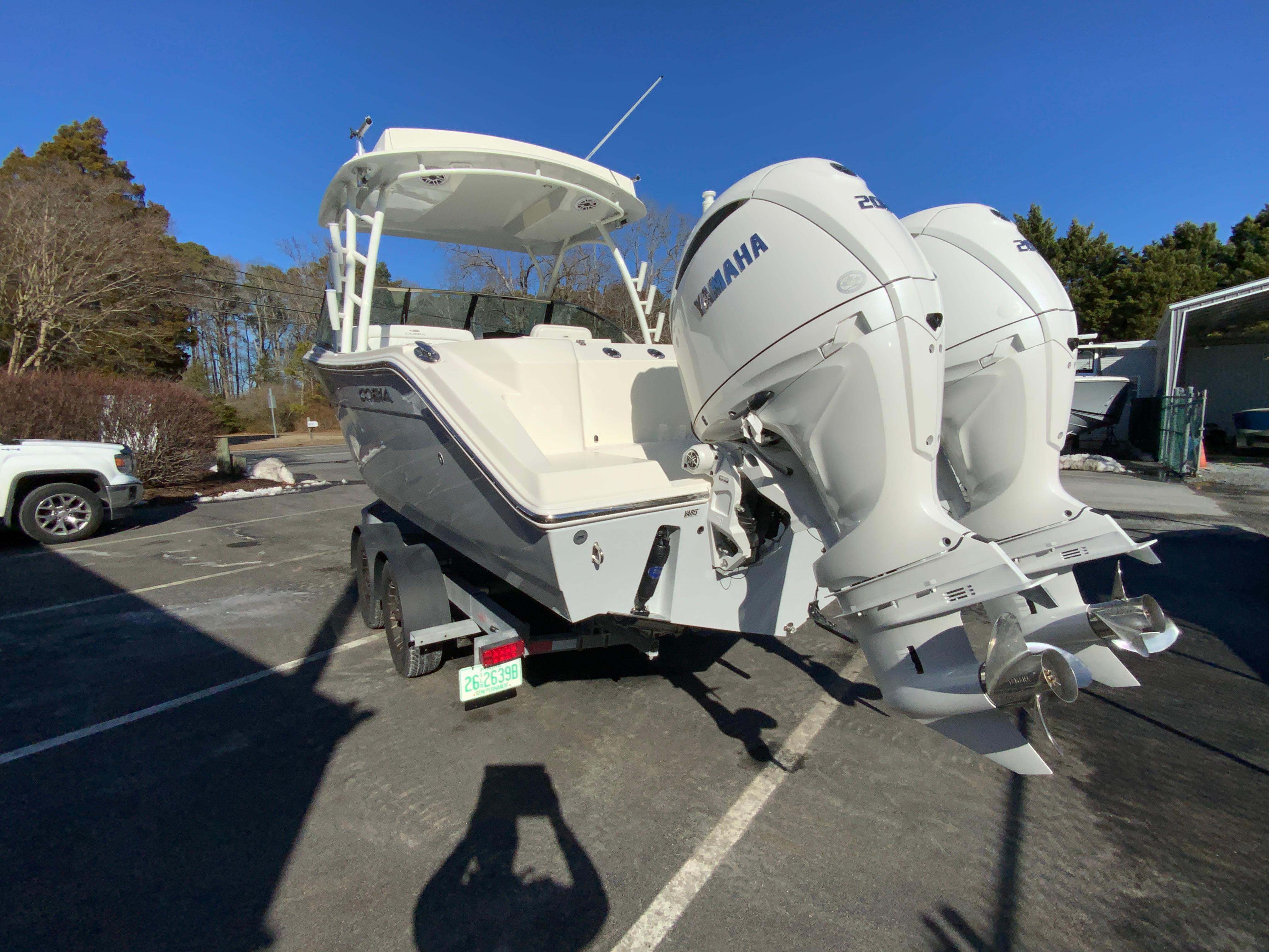 2025 Cobia 280 Dual Console-9