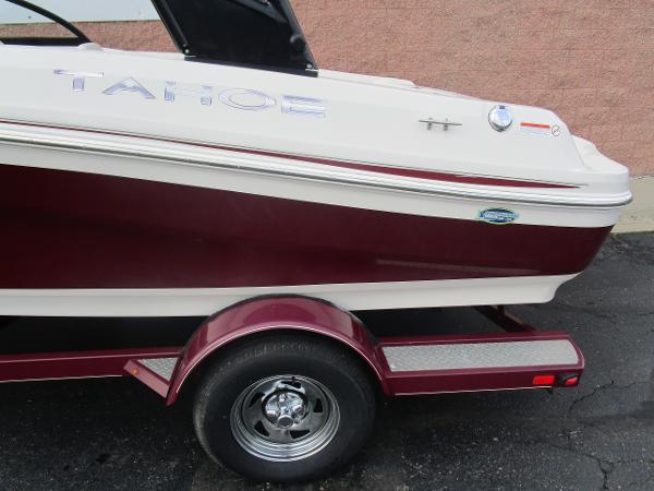 2016 Tahoe boat for sale, model of the boat is 500 TS & Image # 20 of 25