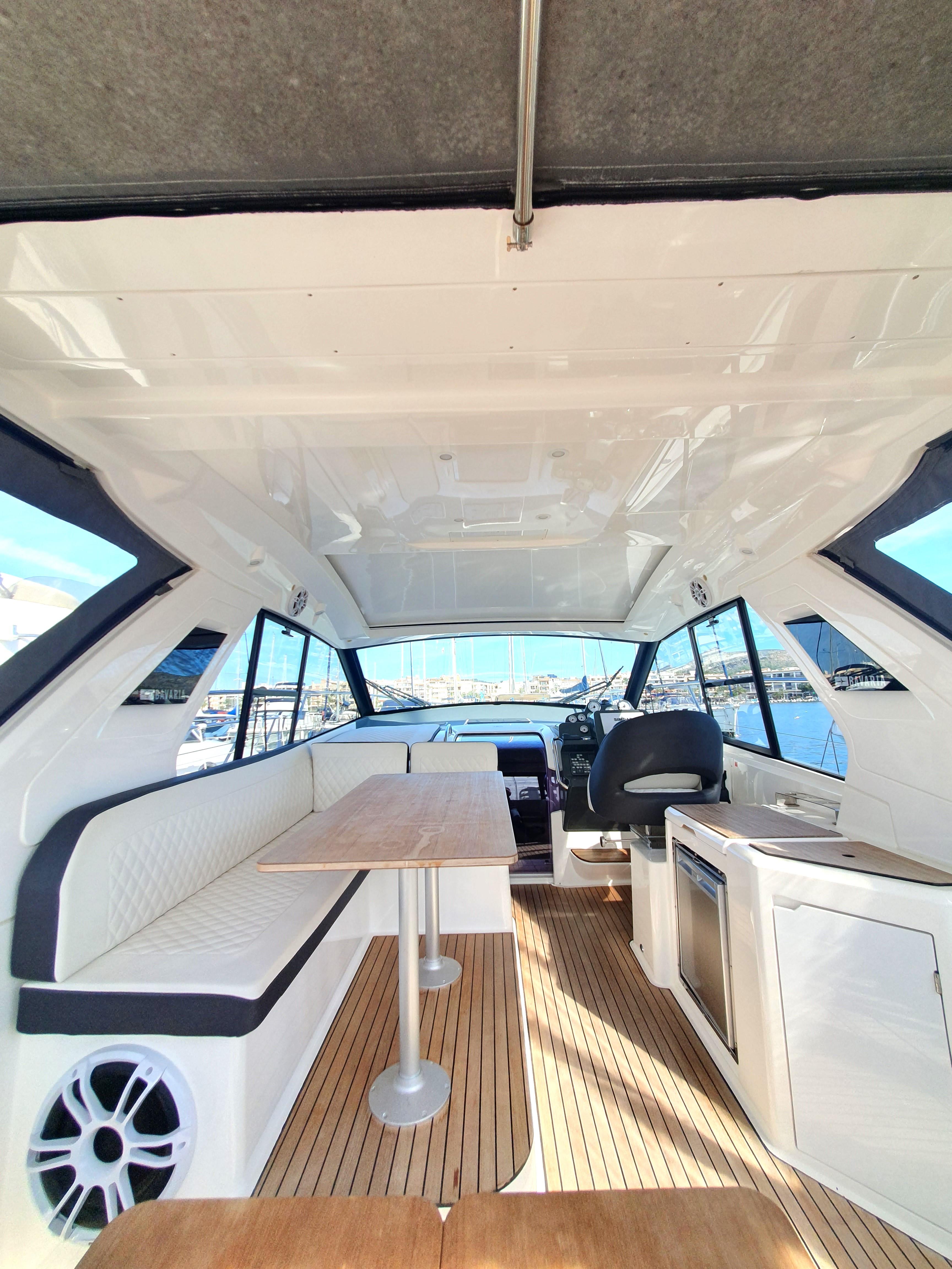 Bavaria S36 HT style=