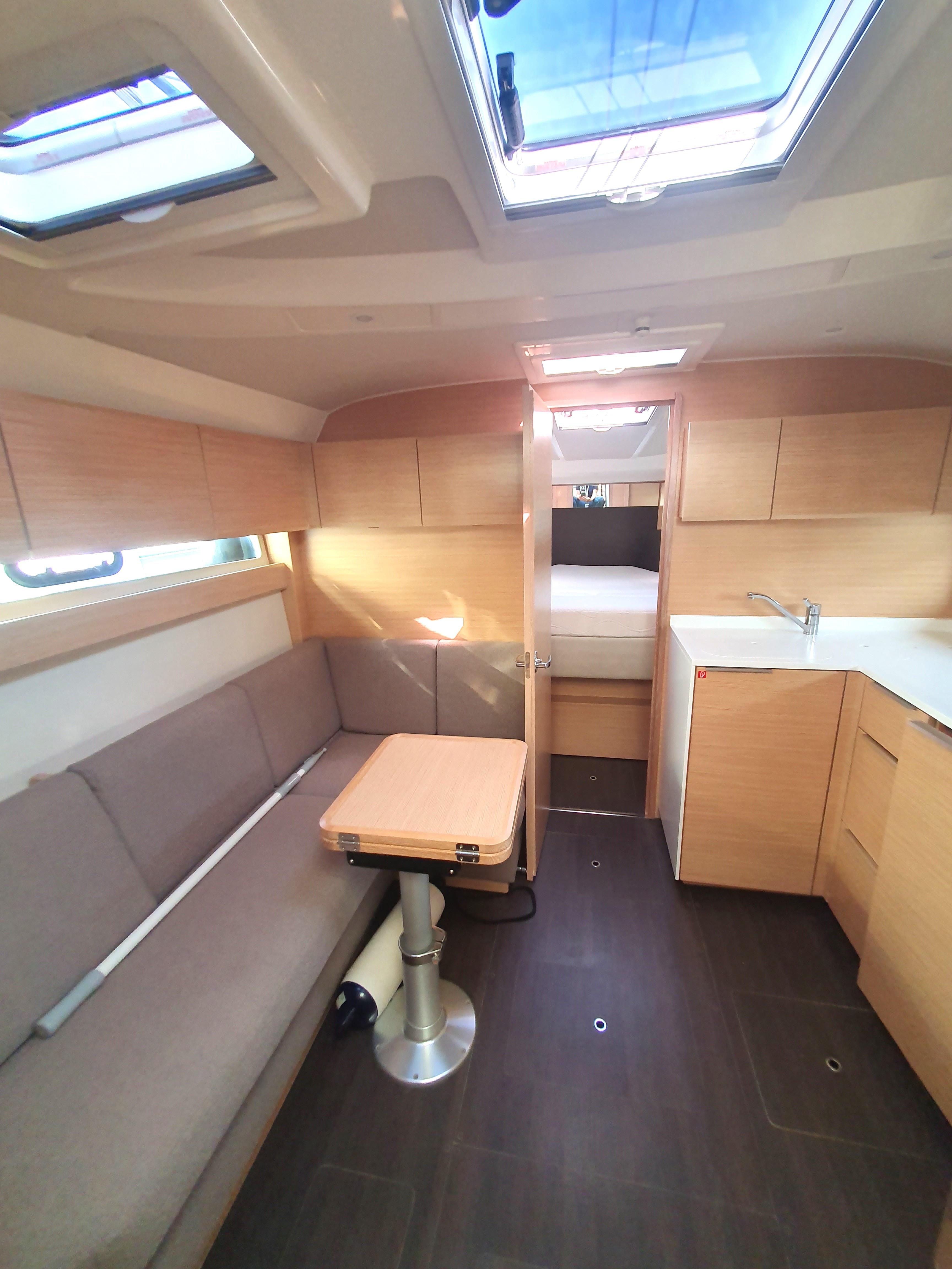 Bavaria S36 HT style=