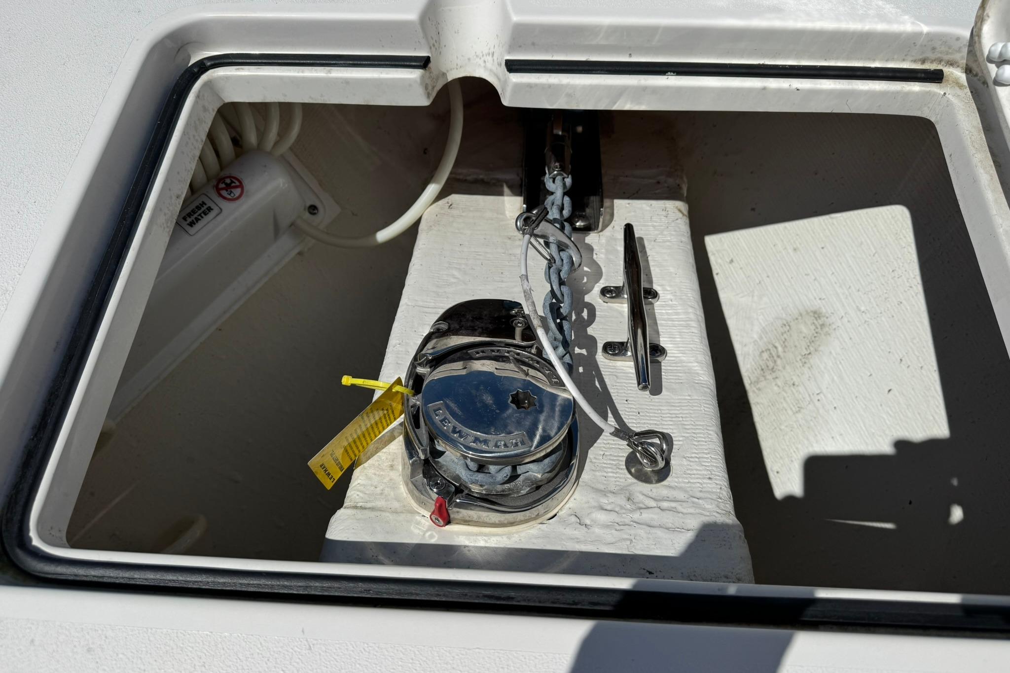 2023-cobia-280-center-console-power-9902290-20250807141213313-3
