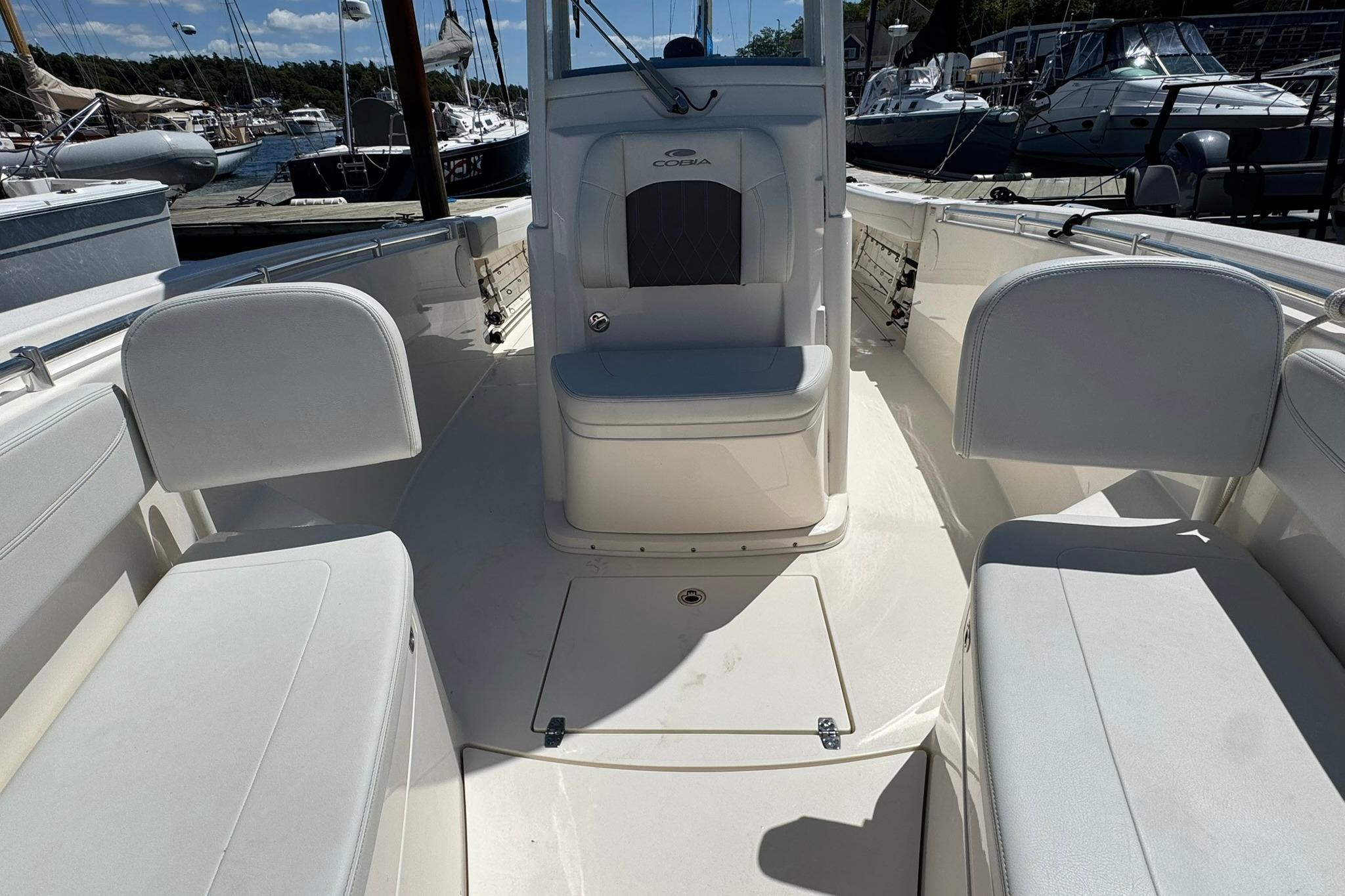 2023-cobia-280-center-console-power-9902290-20250807141216432-2