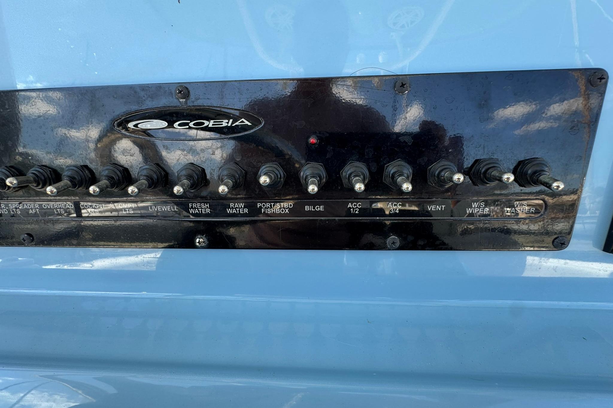 2023-cobia-280-center-console-power-9902290-20250807141222174-1