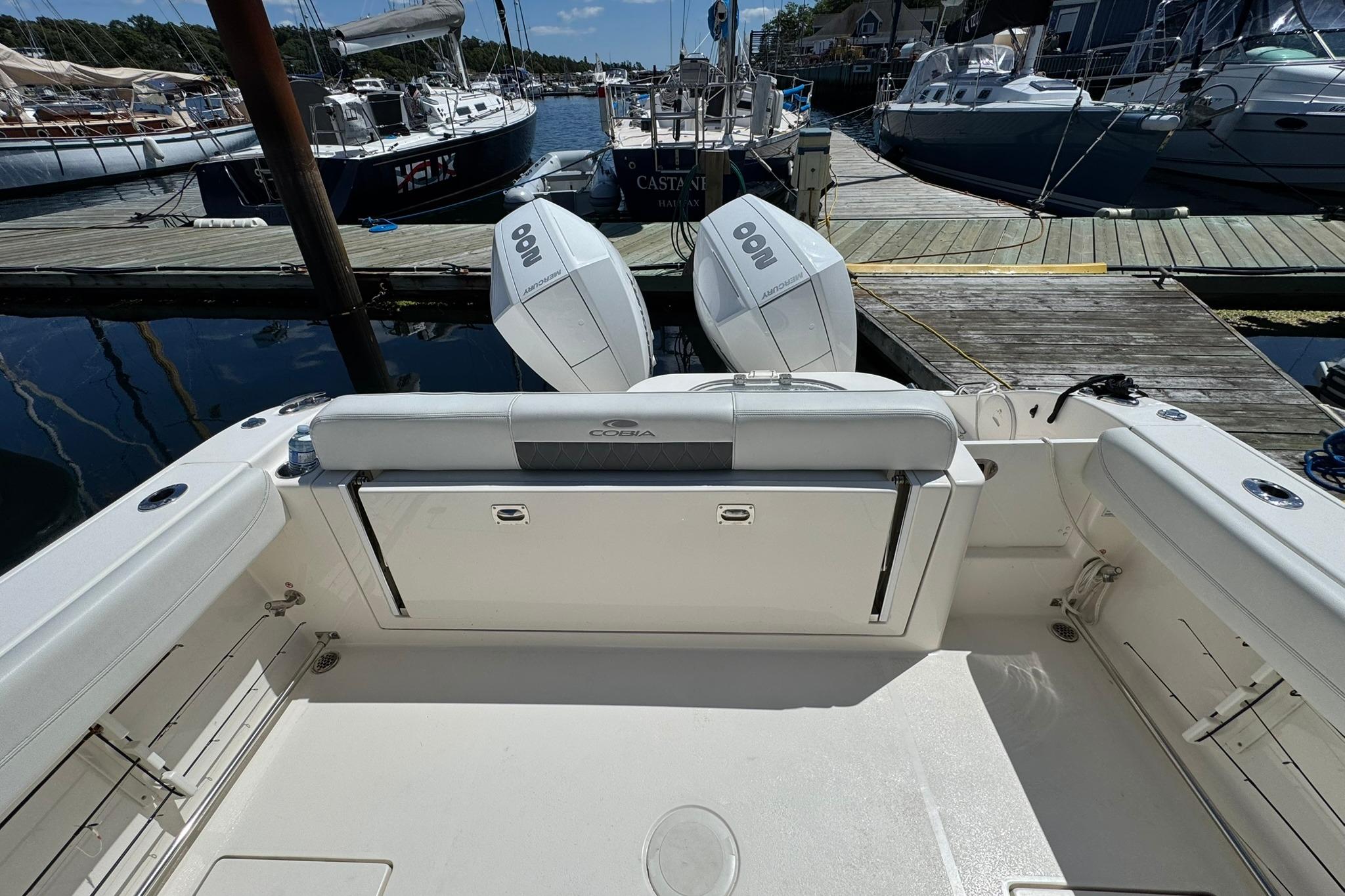 2023-cobia-280-center-console-power-9902290-20250807141226453-2