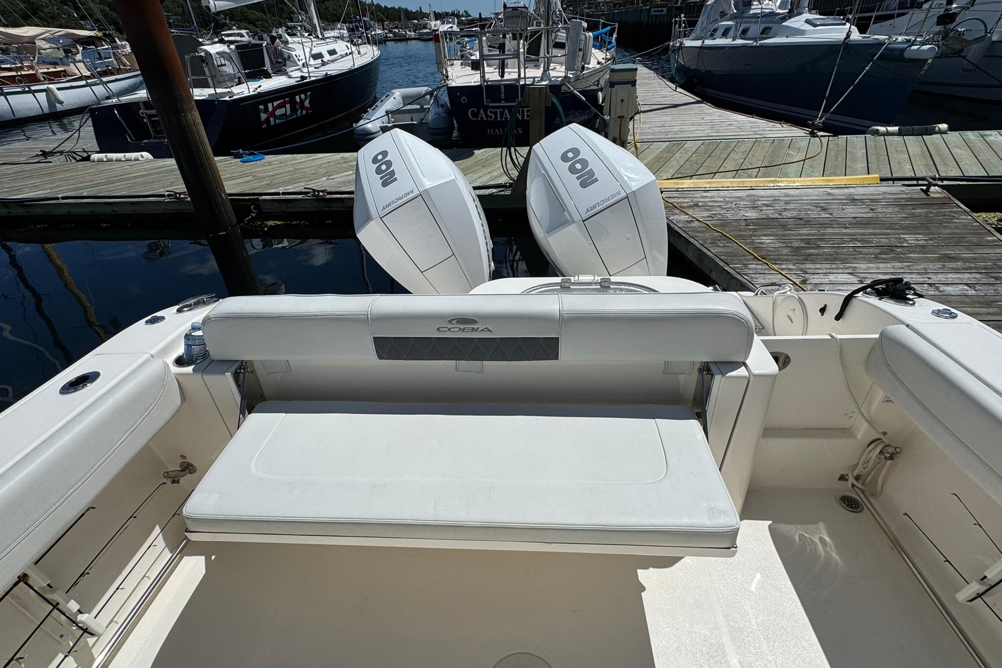 2023-cobia-280-center-console-power-9902290-20250807141226726-3