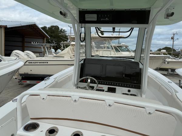 2021-sea-hunt-gamefish-30-forward-seating-power-9762298-20250505112619359-1_XLARGE