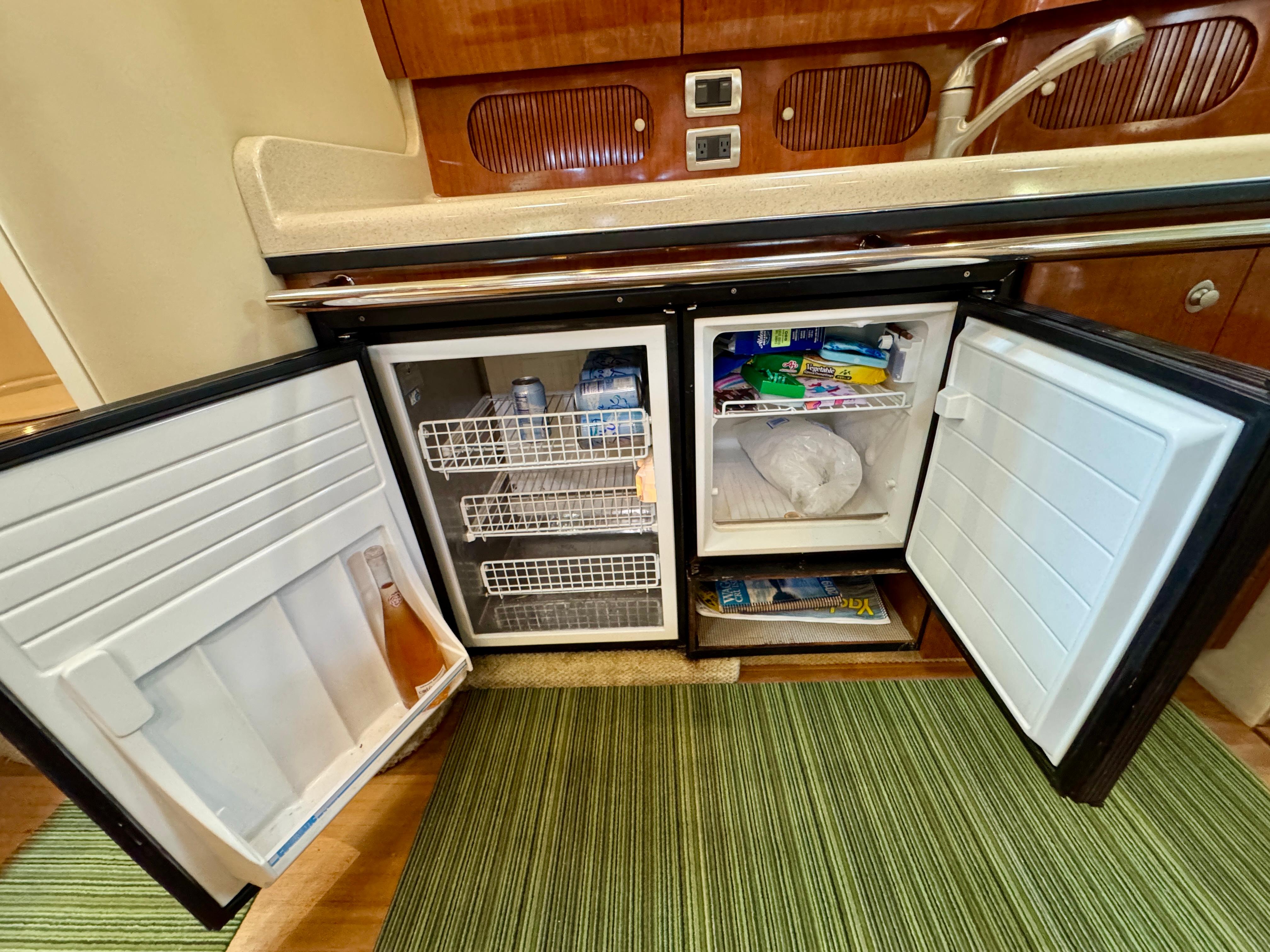 2004-sea-ray-360-sundancer-power-9832299-20250609094404965-1_XLARGE