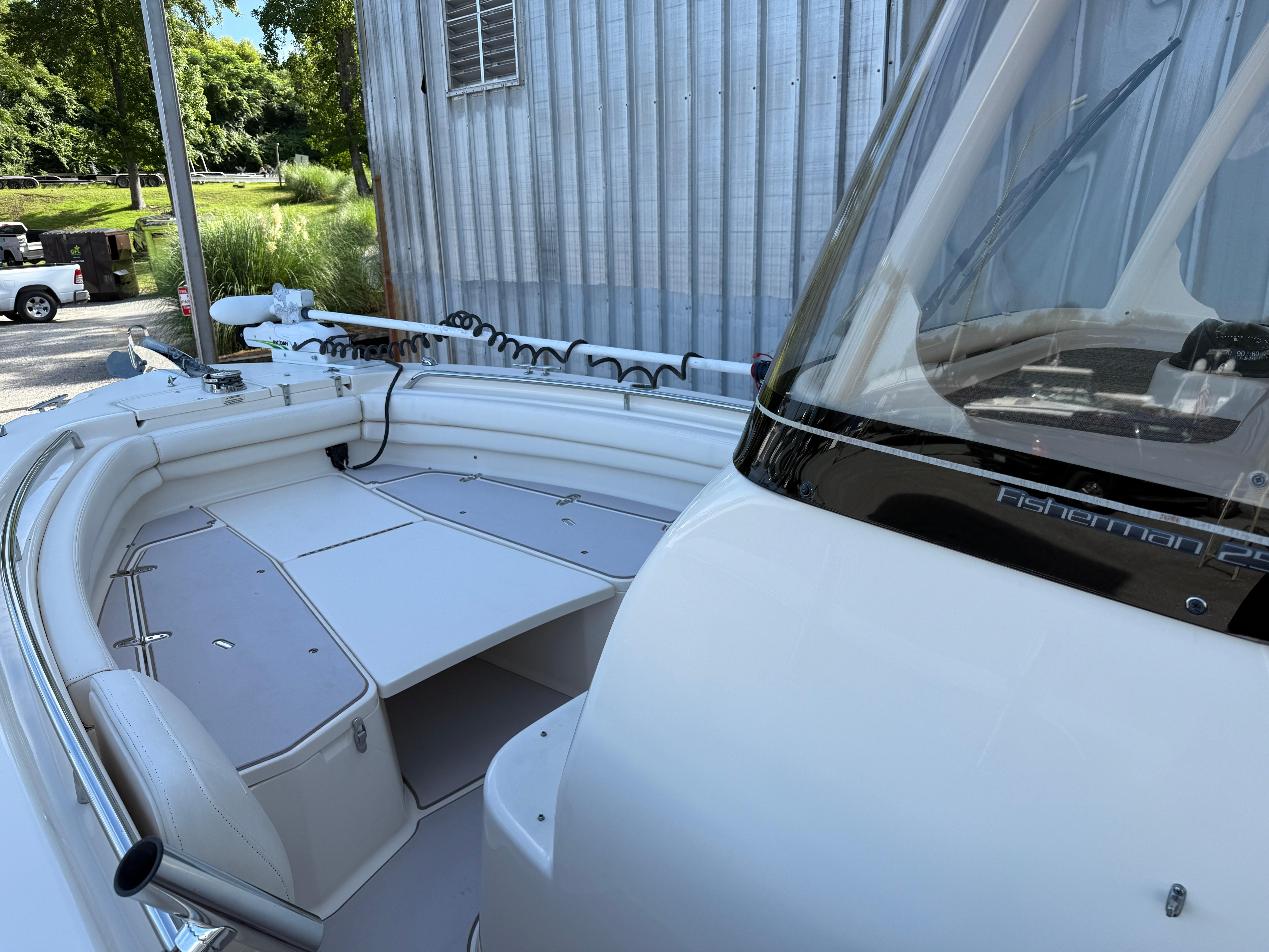 Boat image 19