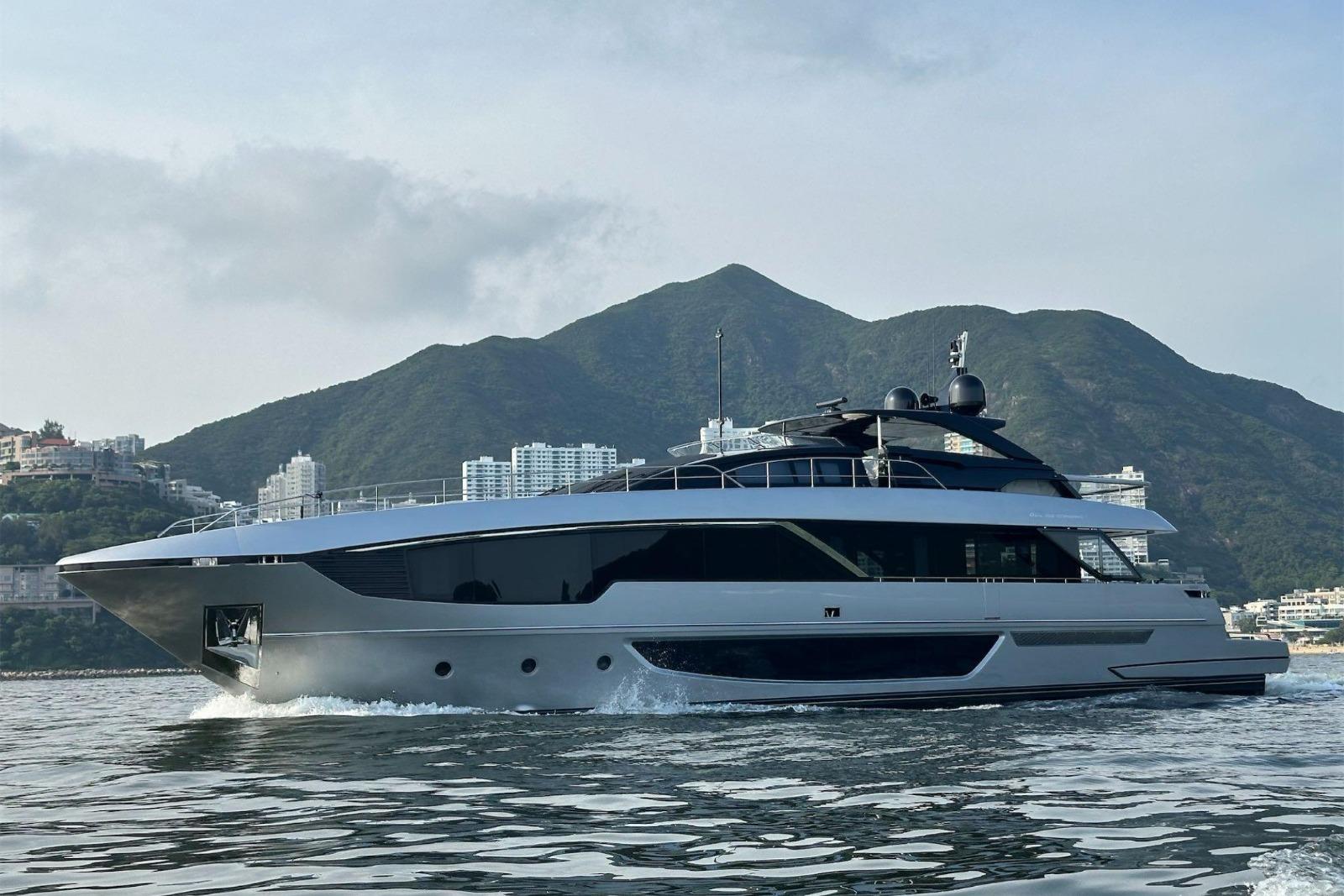 2024 Riva 102 Corsaro Super