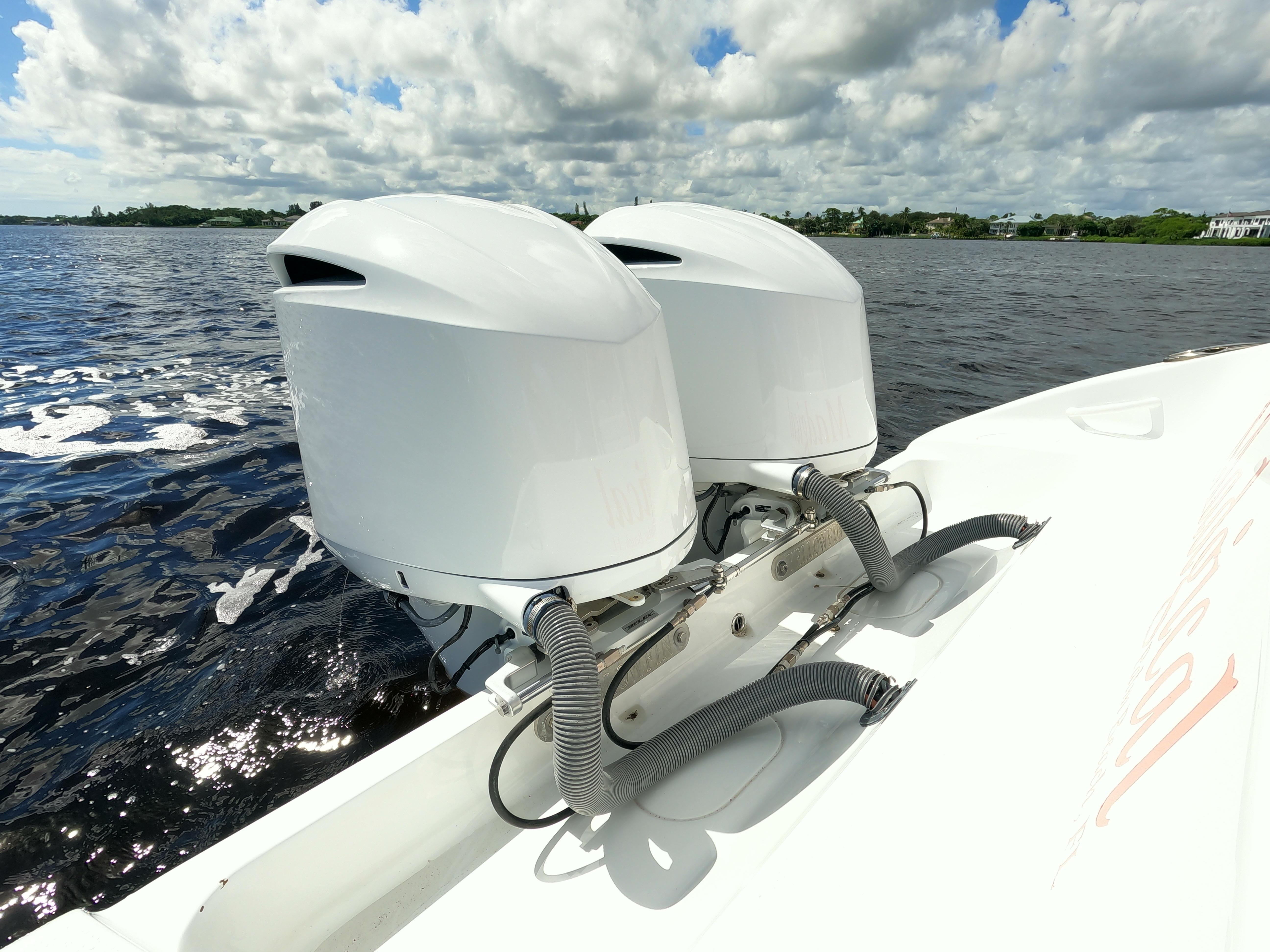 2018-yellowfin-34-power-9572311-20241005134845010-1_XLARGE