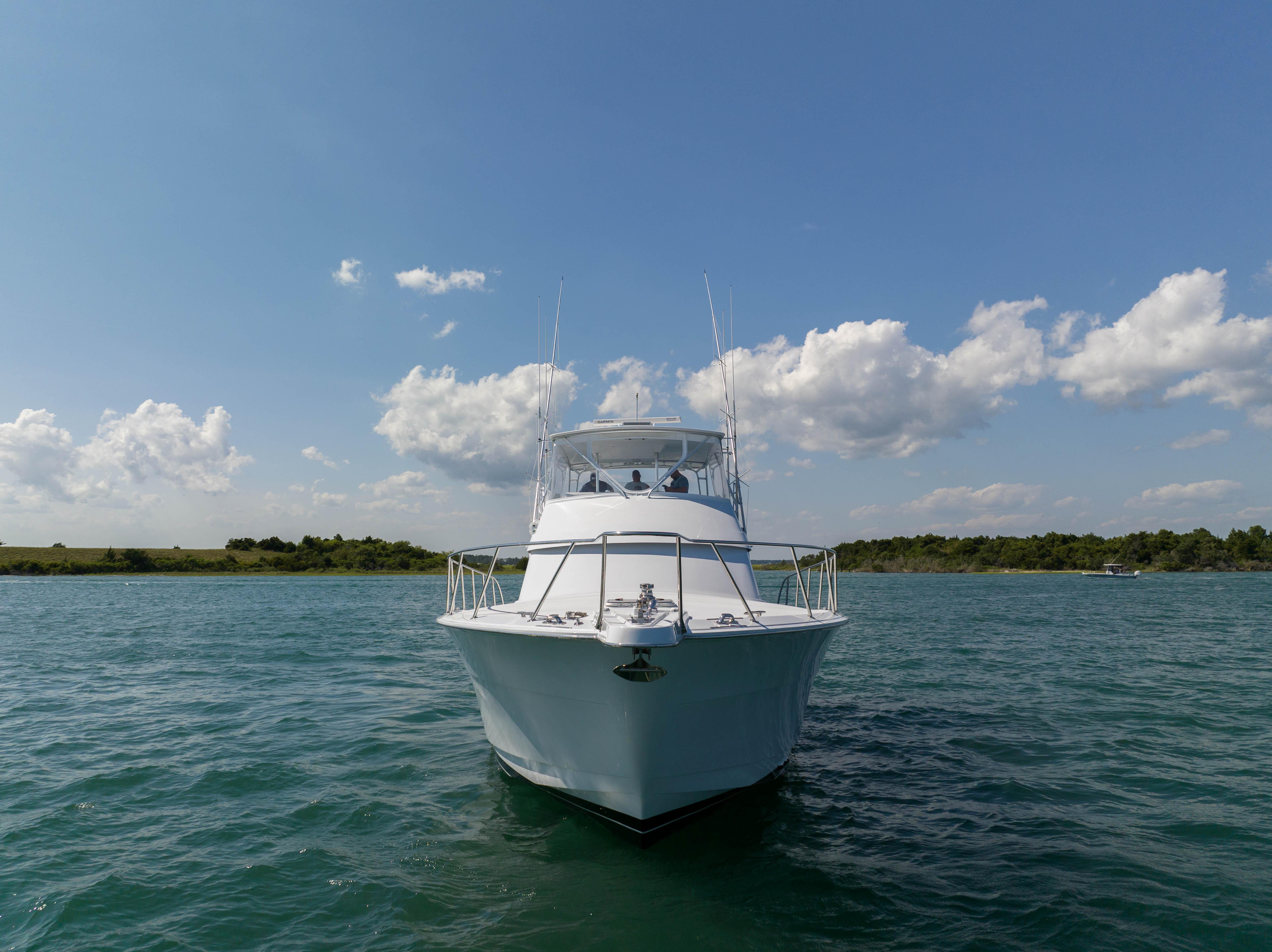 Hatteras 60 Play It By Ear - Exterior Profile