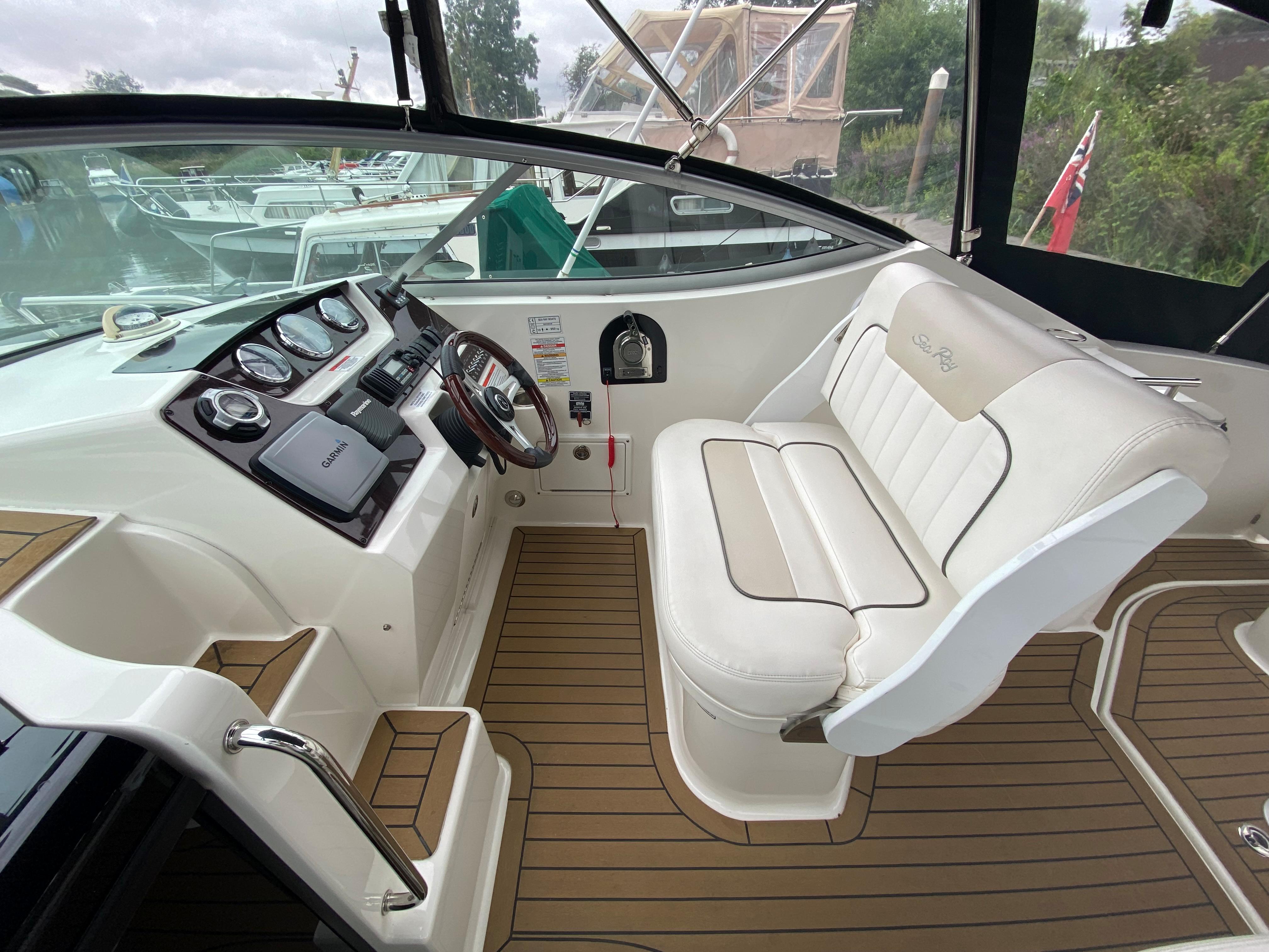 2010 Sea Ray 260 Sundancer