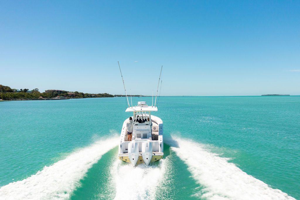 2024-reef-runner-340-power-9712315-20250311191014161-1_XLARGE