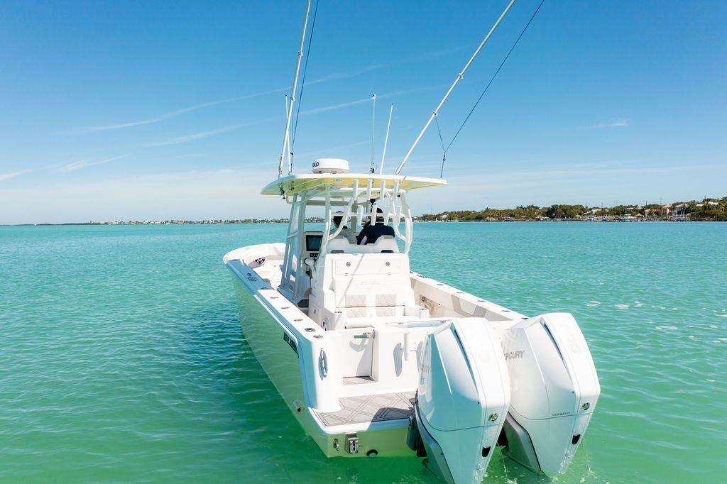 2024-reef-runner-340-power-9712315-20250311191018197-1_XLARGE