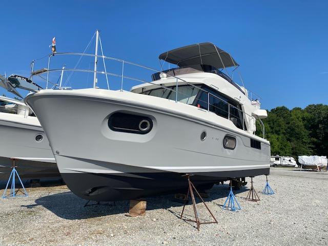 2022 Beneteau swift trawler 41 fly