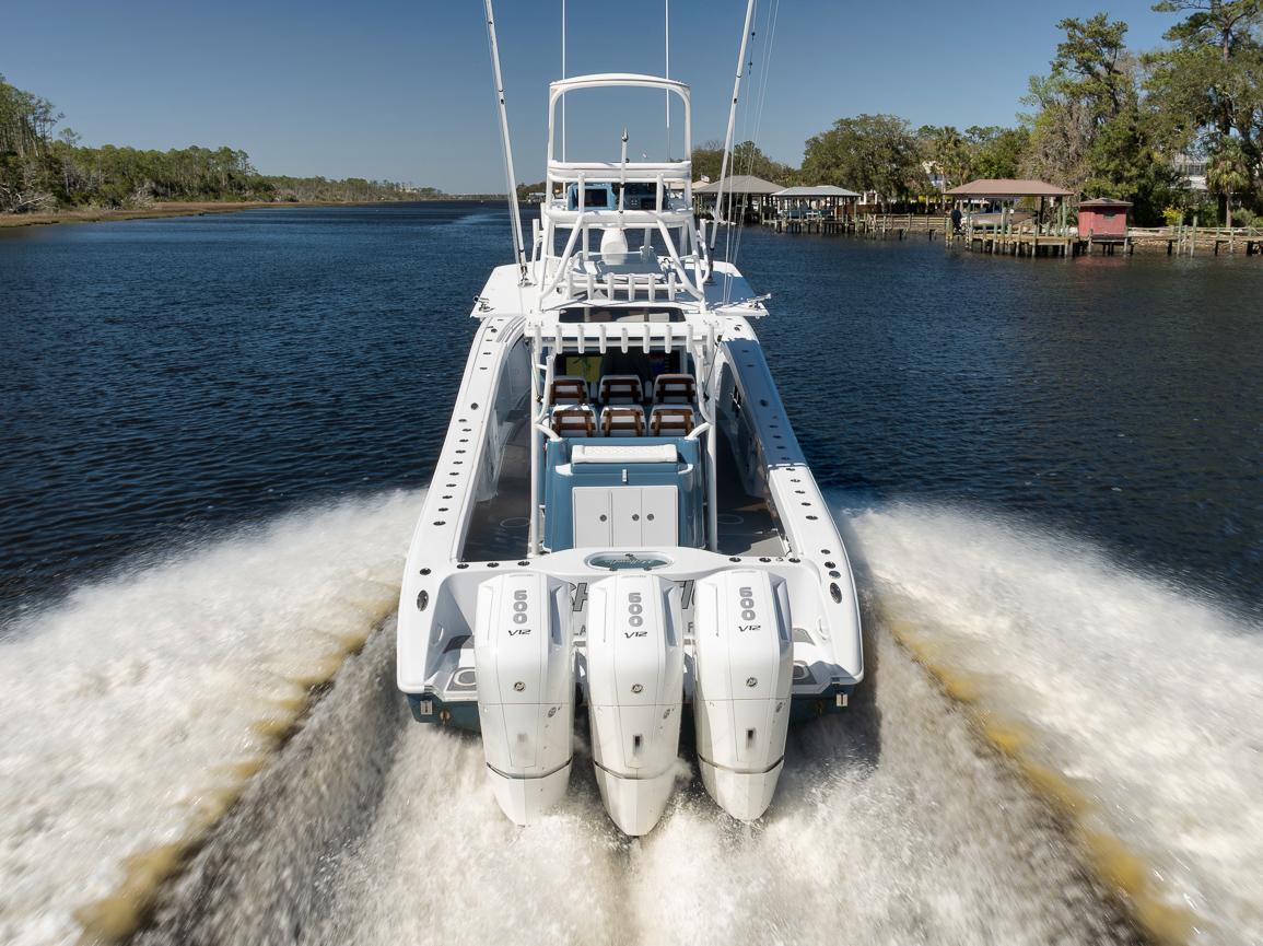 2024-yellowfin-42-offshore--power-9712319-20250311192823873-1_XLARGE