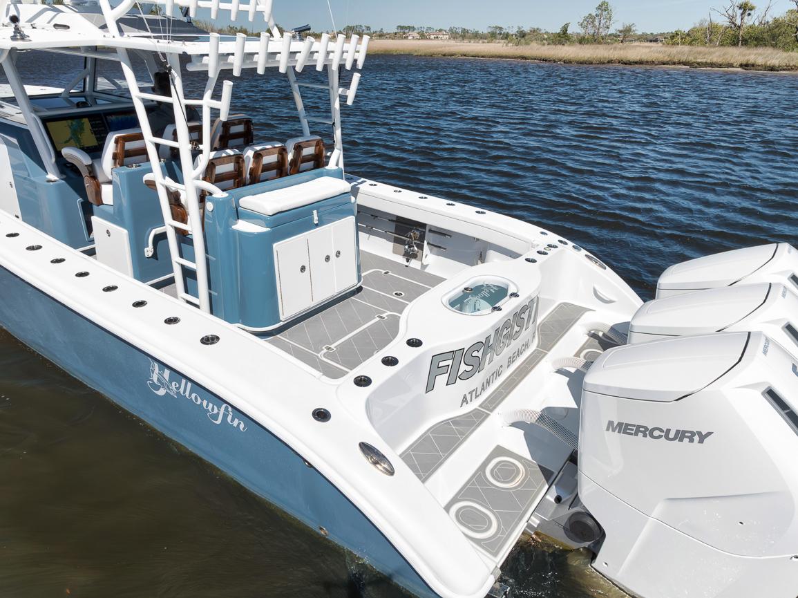 2024-yellowfin-42-offshore--power-9712319-20250311192913453-1_XLARGE