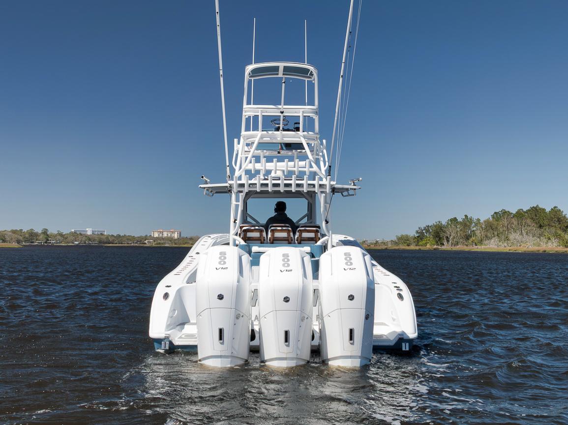 2024-yellowfin-42-offshore--power-9712319-20250311192915288-1_XLARGE
