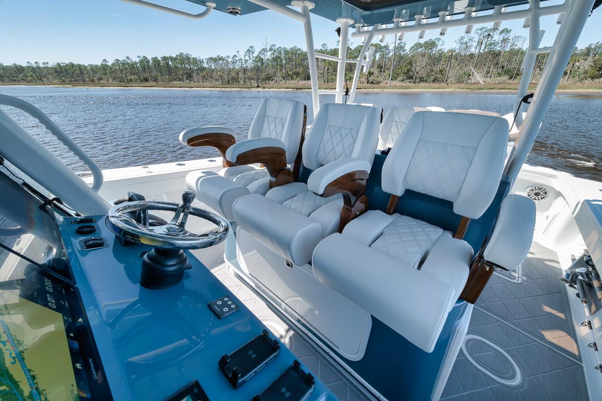 2024-yellowfin-42-offshore--power-9712319-20250311193401554-1_XLARGE
