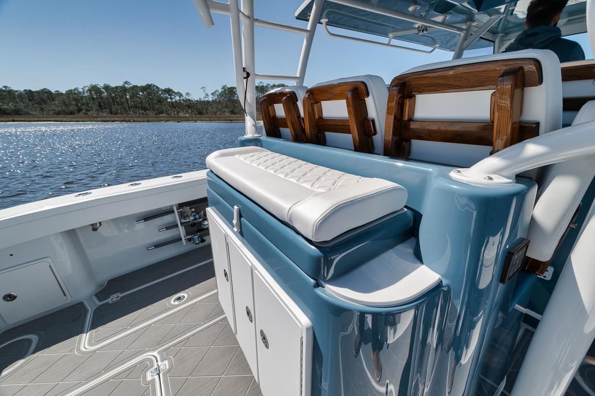 2024-yellowfin-42-offshore--power-9712319-20250311193445030-1_XLARGE