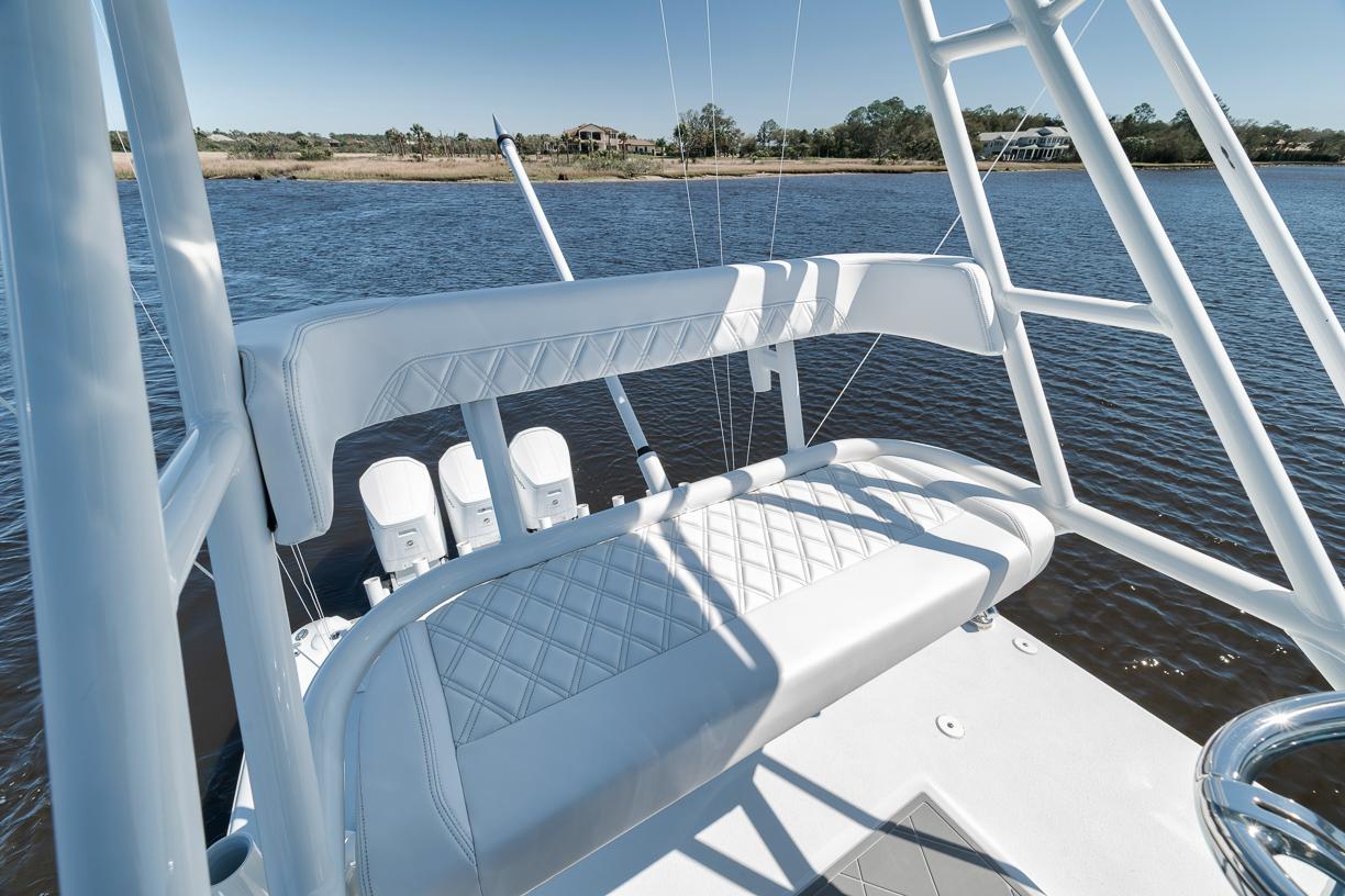 2024-yellowfin-42-offshore--power-9712319-20250311193454706-1_XLARGE