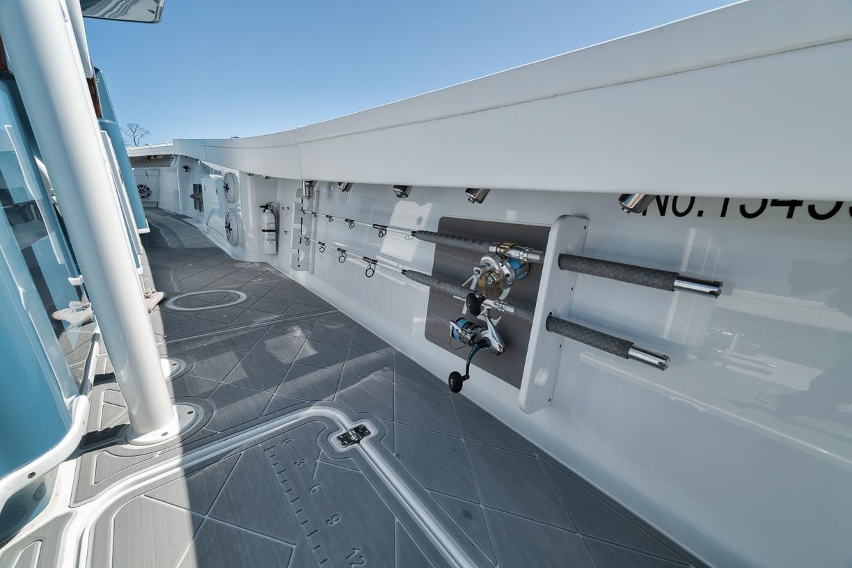 2024-yellowfin-42-offshore--power-9712319-20250311193504738-1_XLARGE
