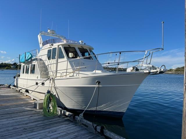 2006 North Pacific 42 Pilothouse