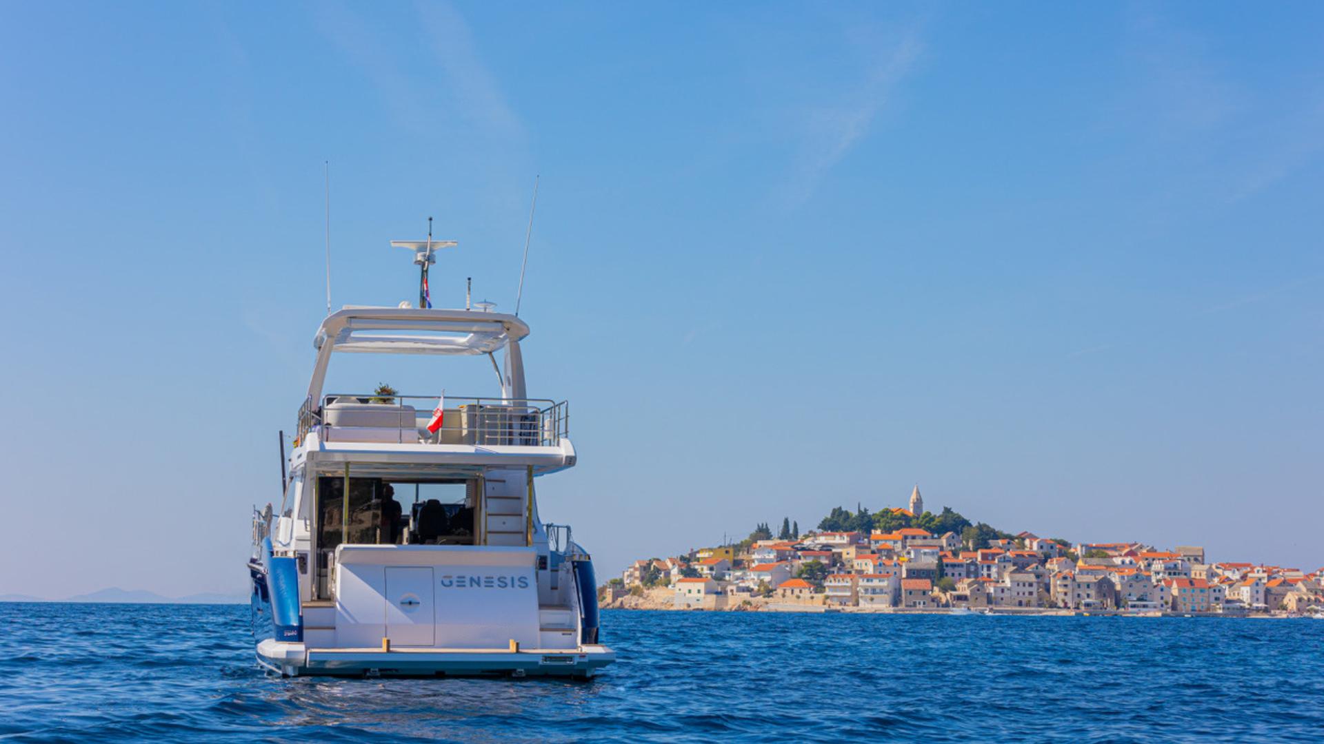 Yacht Photos Pics