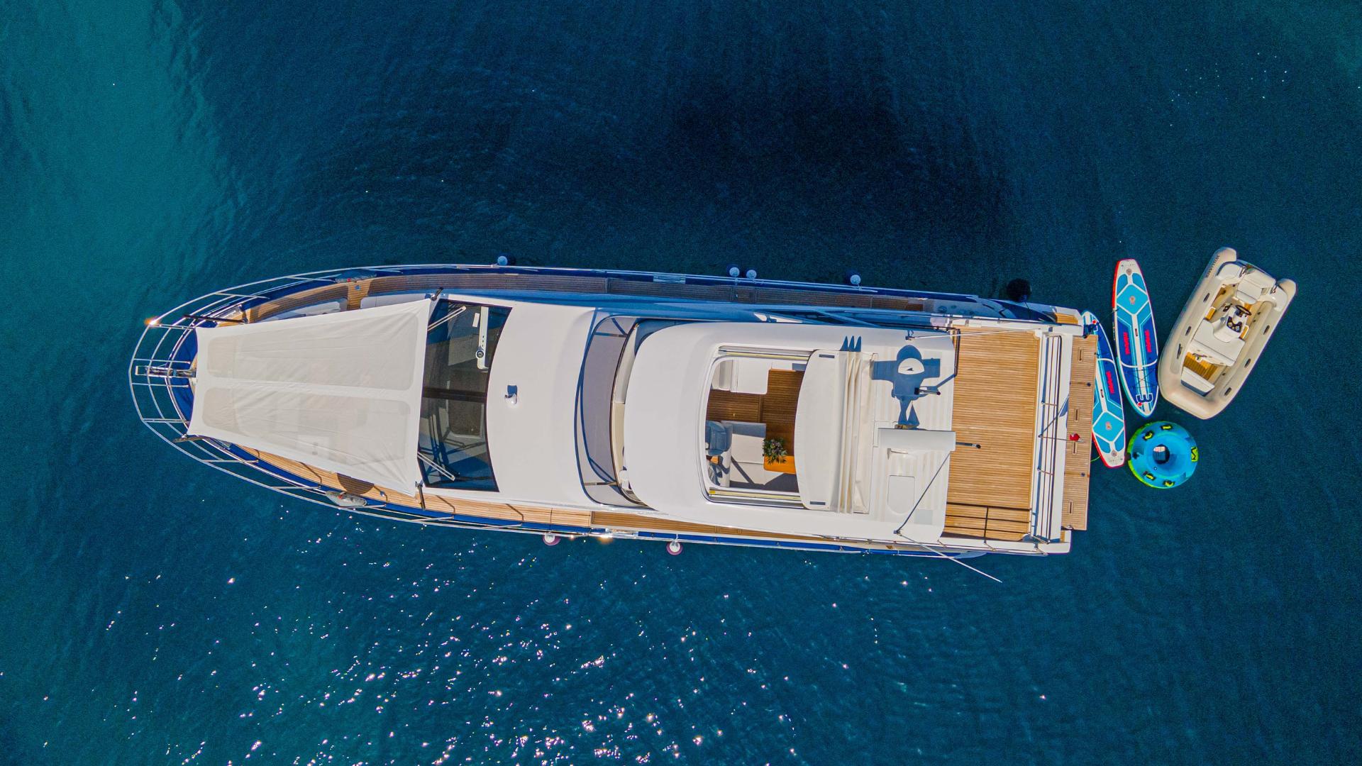 Yacht Photos Pics