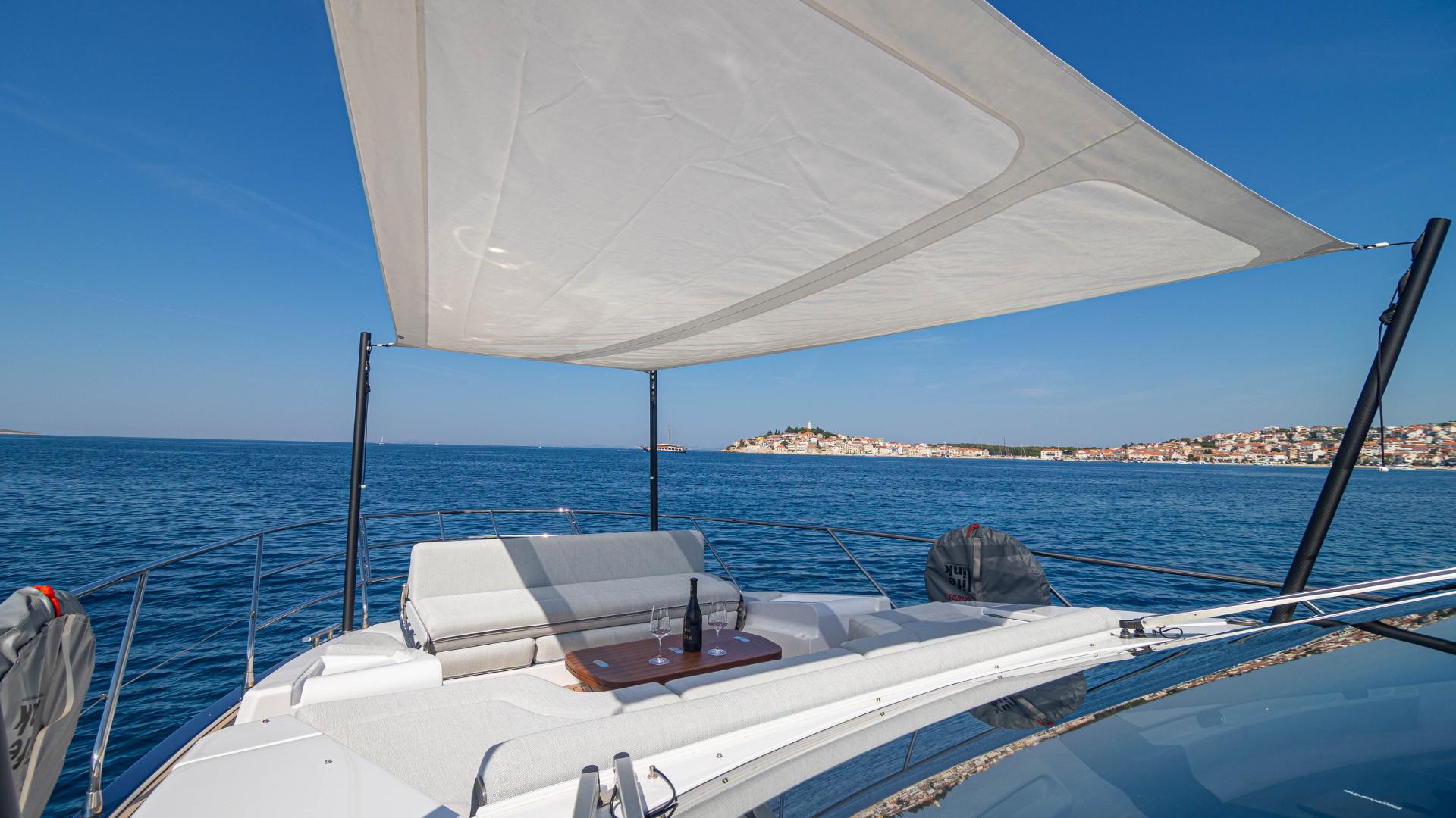 Yacht Photos Pics