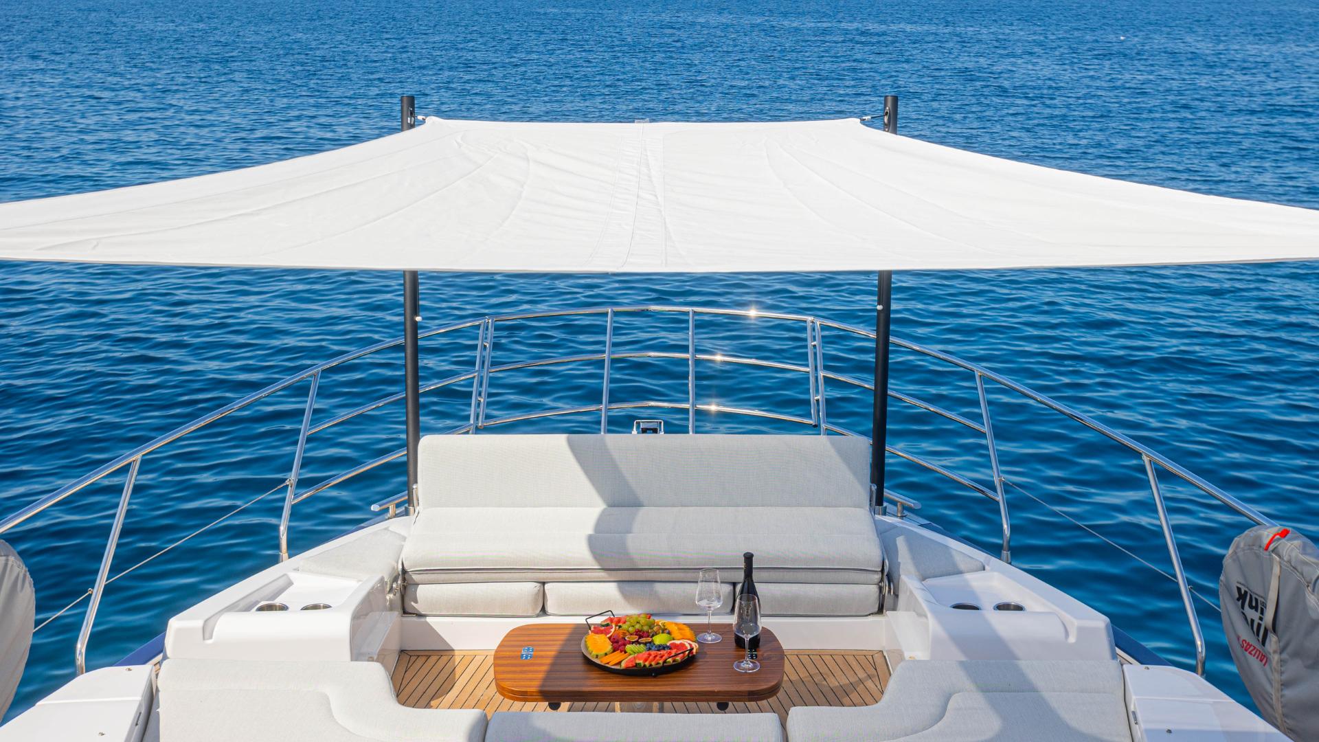 Yacht Photos Pics