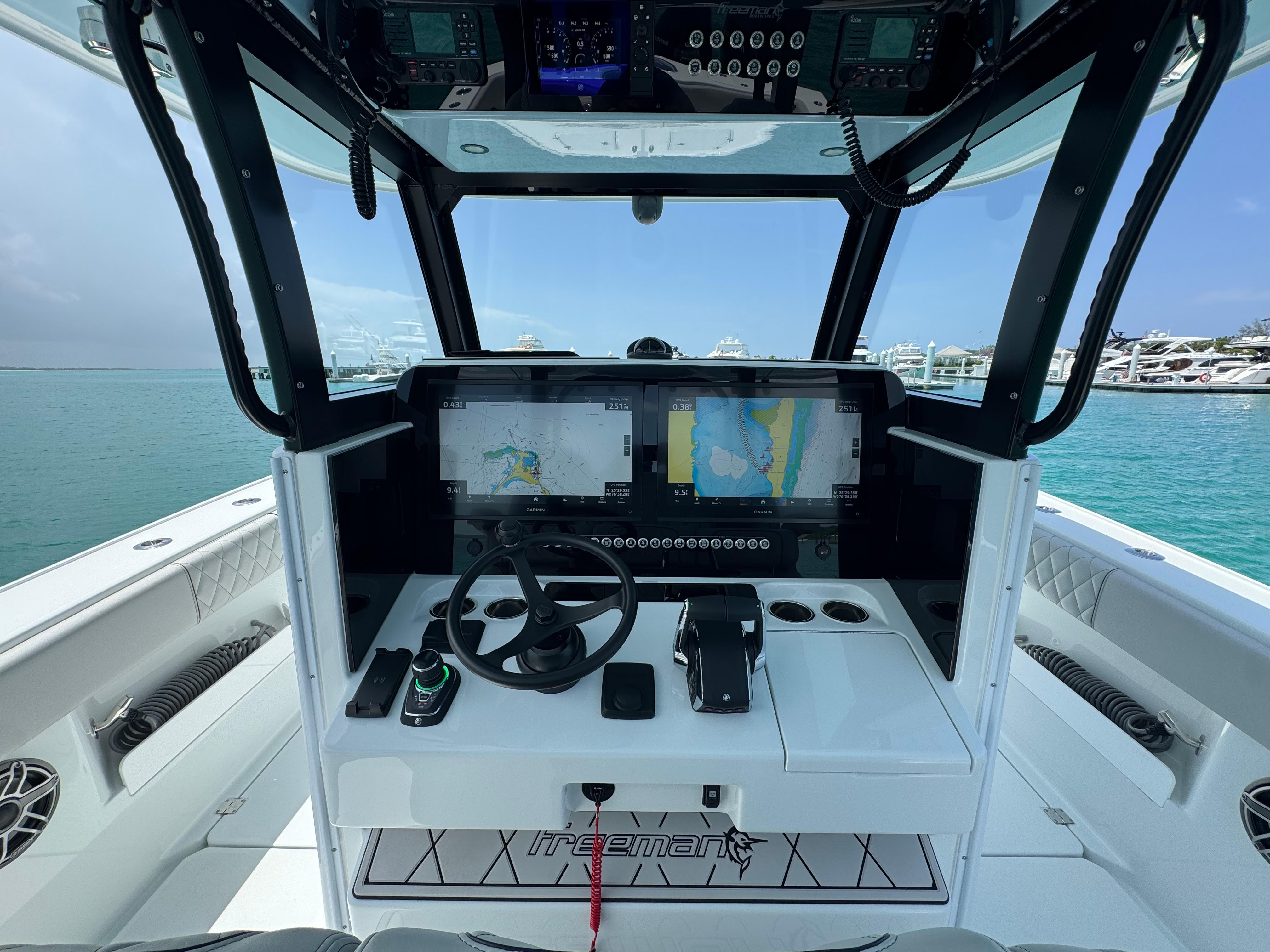 Boat image 12
