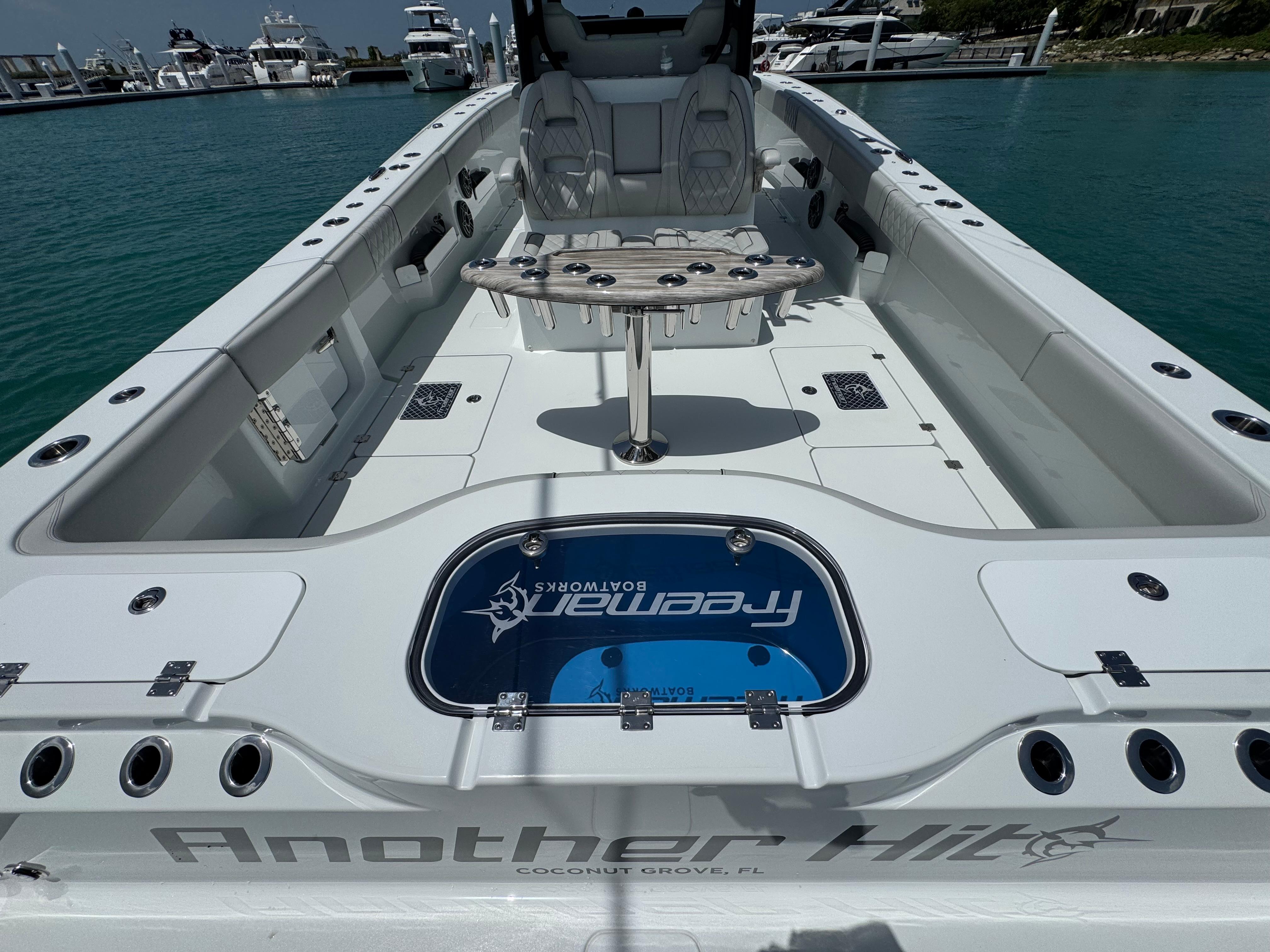 Boat image 25