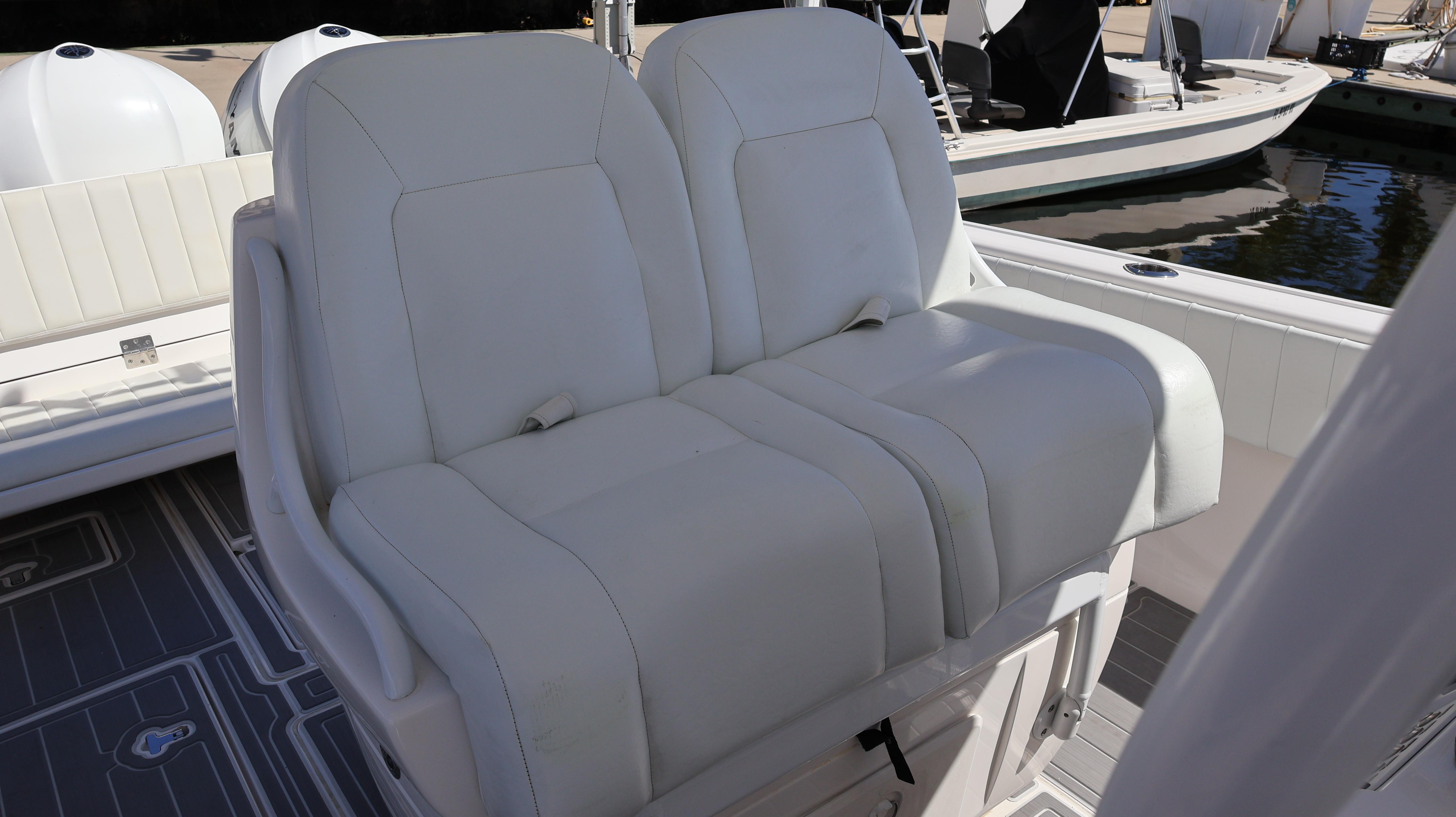 2016 Intrepid 327 Center Console