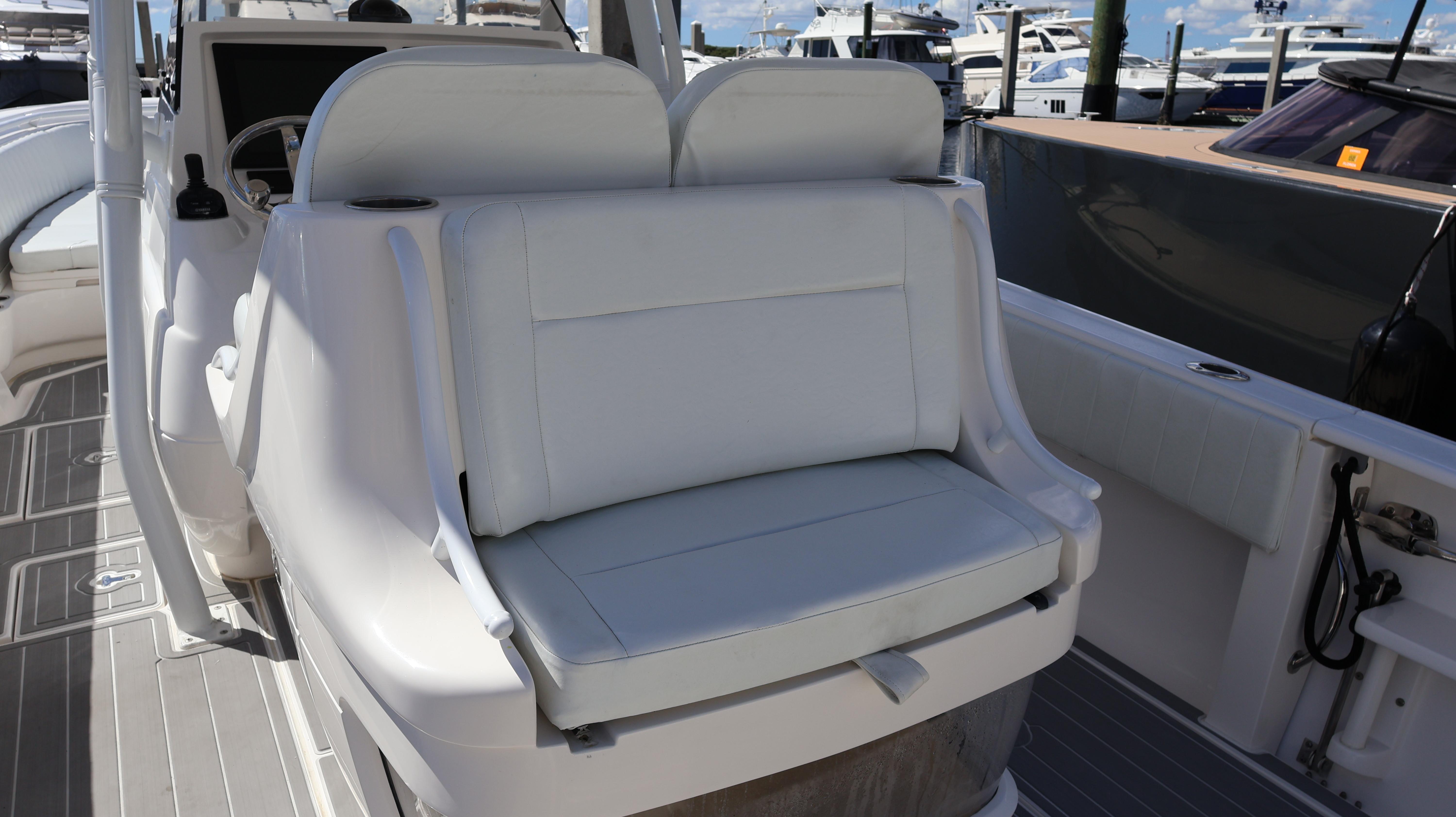 2016 Intrepid 327 Center Console