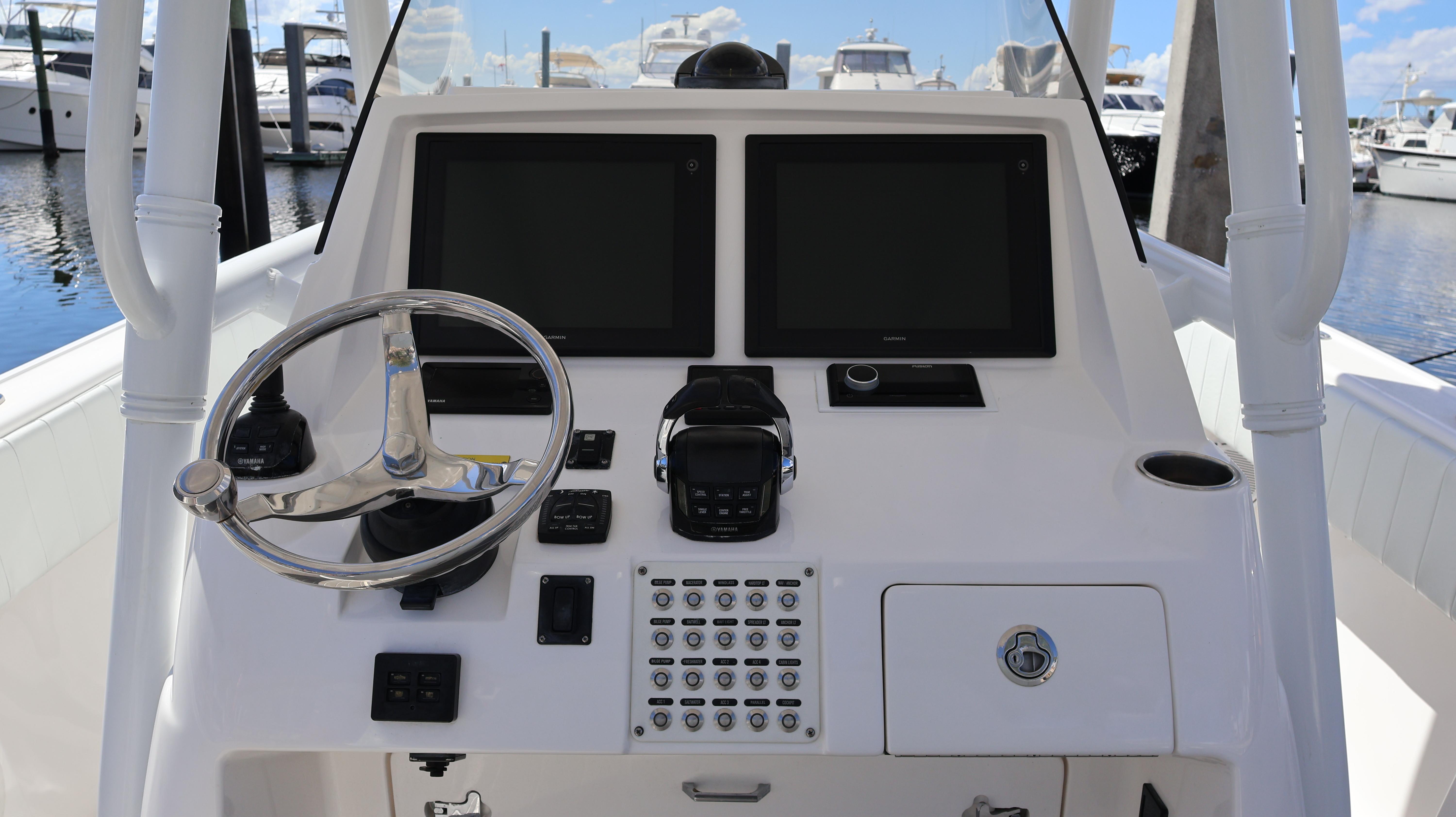 2016 Intrepid 327 Center Console