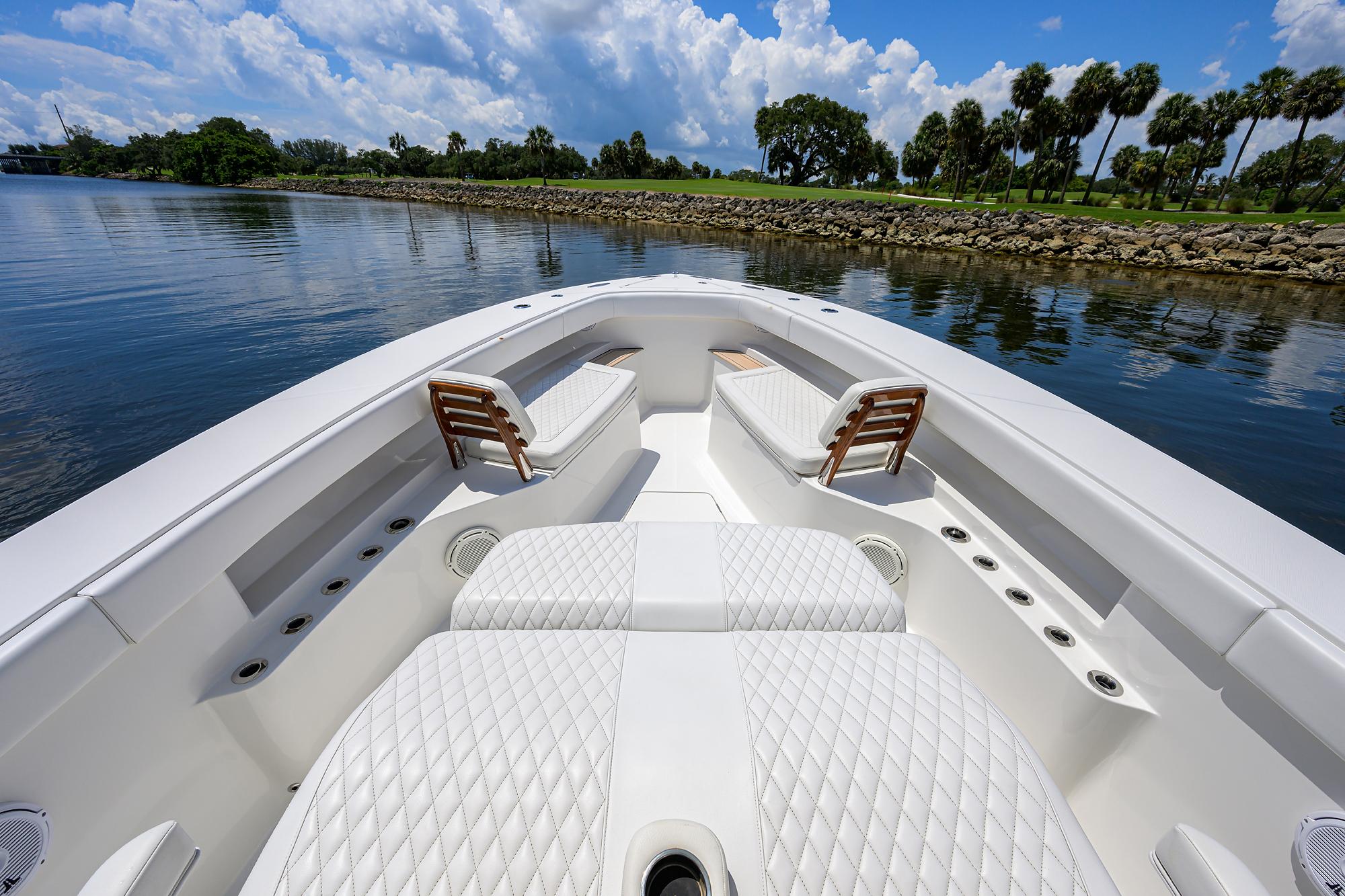 Jupiter 43 No Name - Forward Facing Seating, Port and Starboard